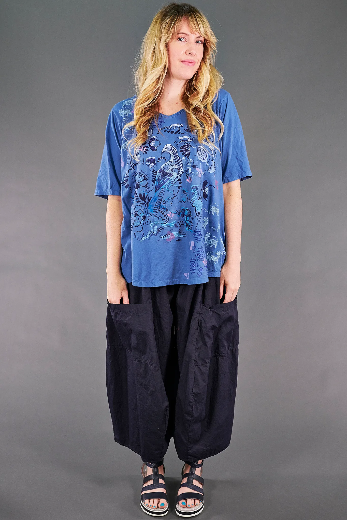 1211 Simple A-line Tee Delft-Floral Avifauna
