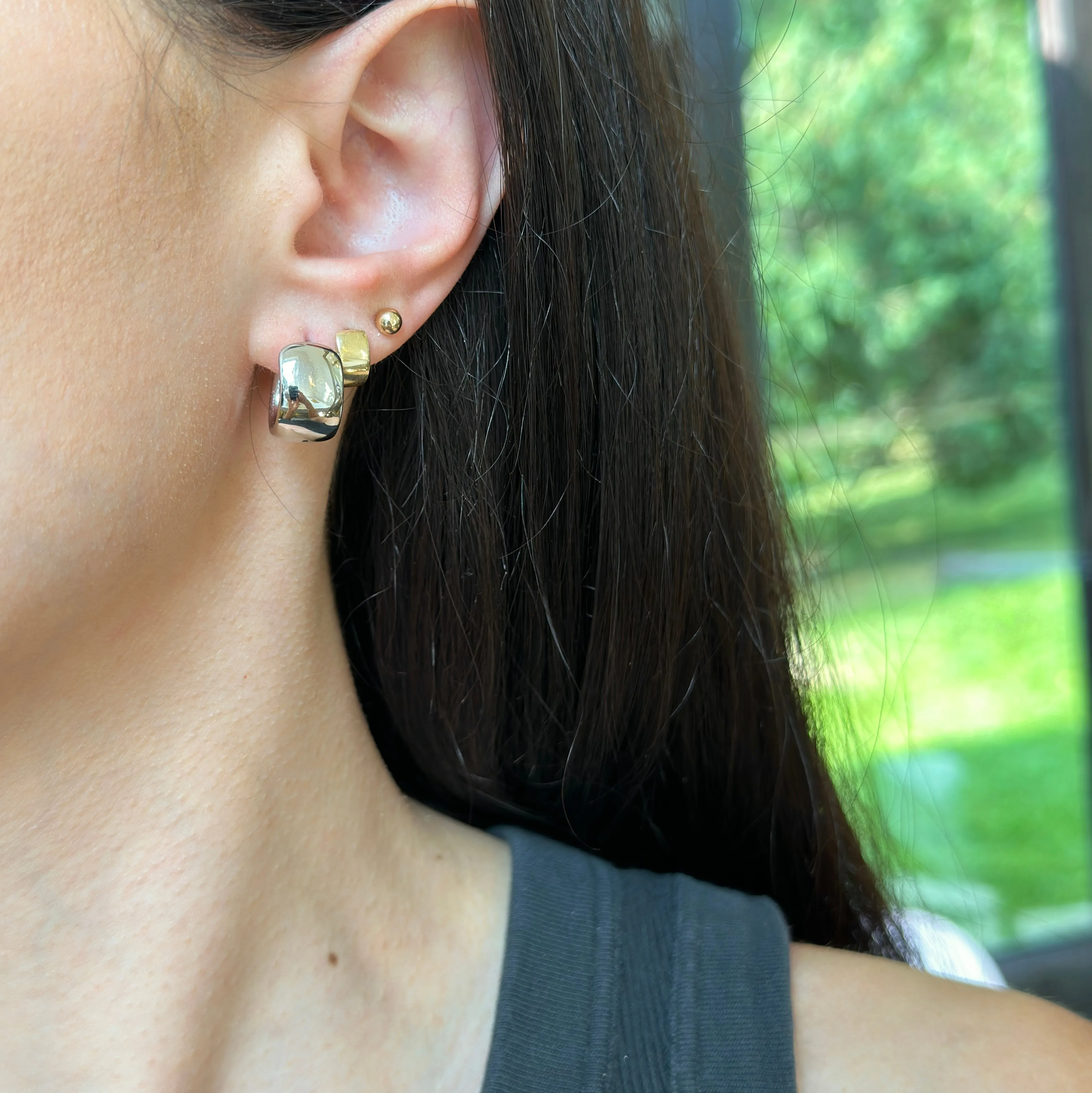 14KT White Gold 9.5mm Wide Huggie Hoop Earrings