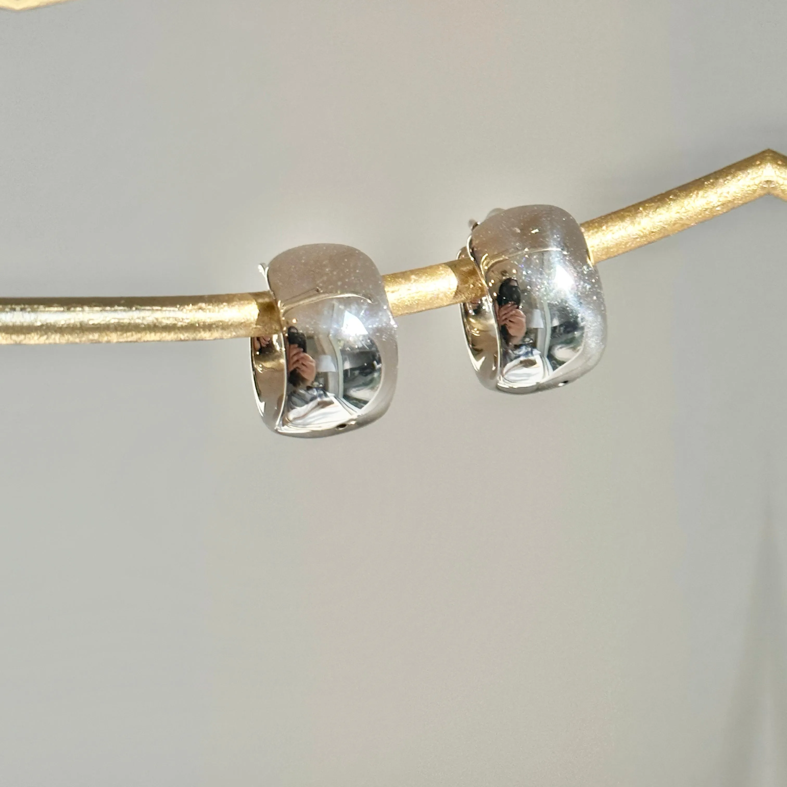 14KT White Gold 9.5mm Wide Huggie Hoop Earrings