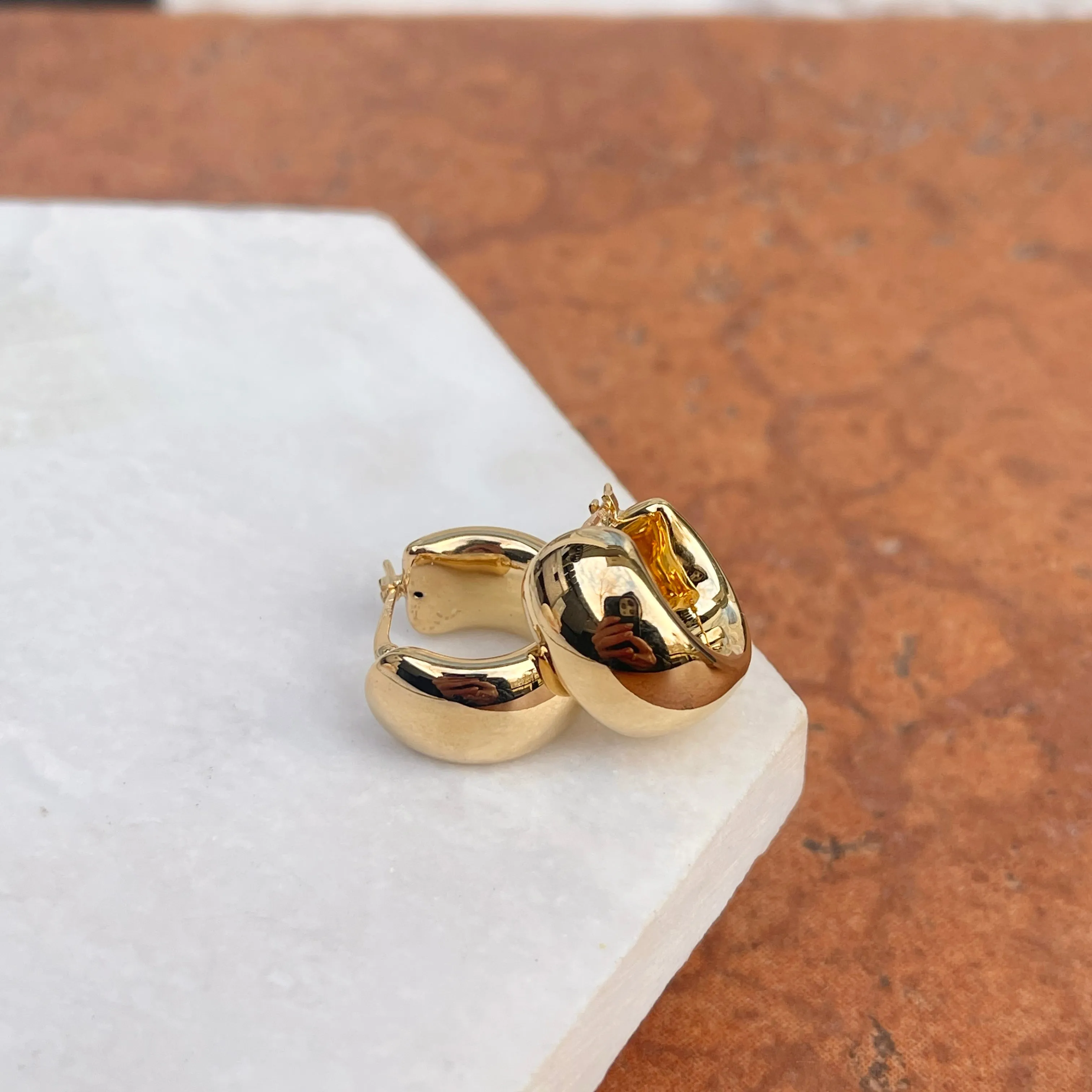 14KT Yellow Gold Shiny 9mm Wide Puffed Huggie Hoop Earrings 18mm