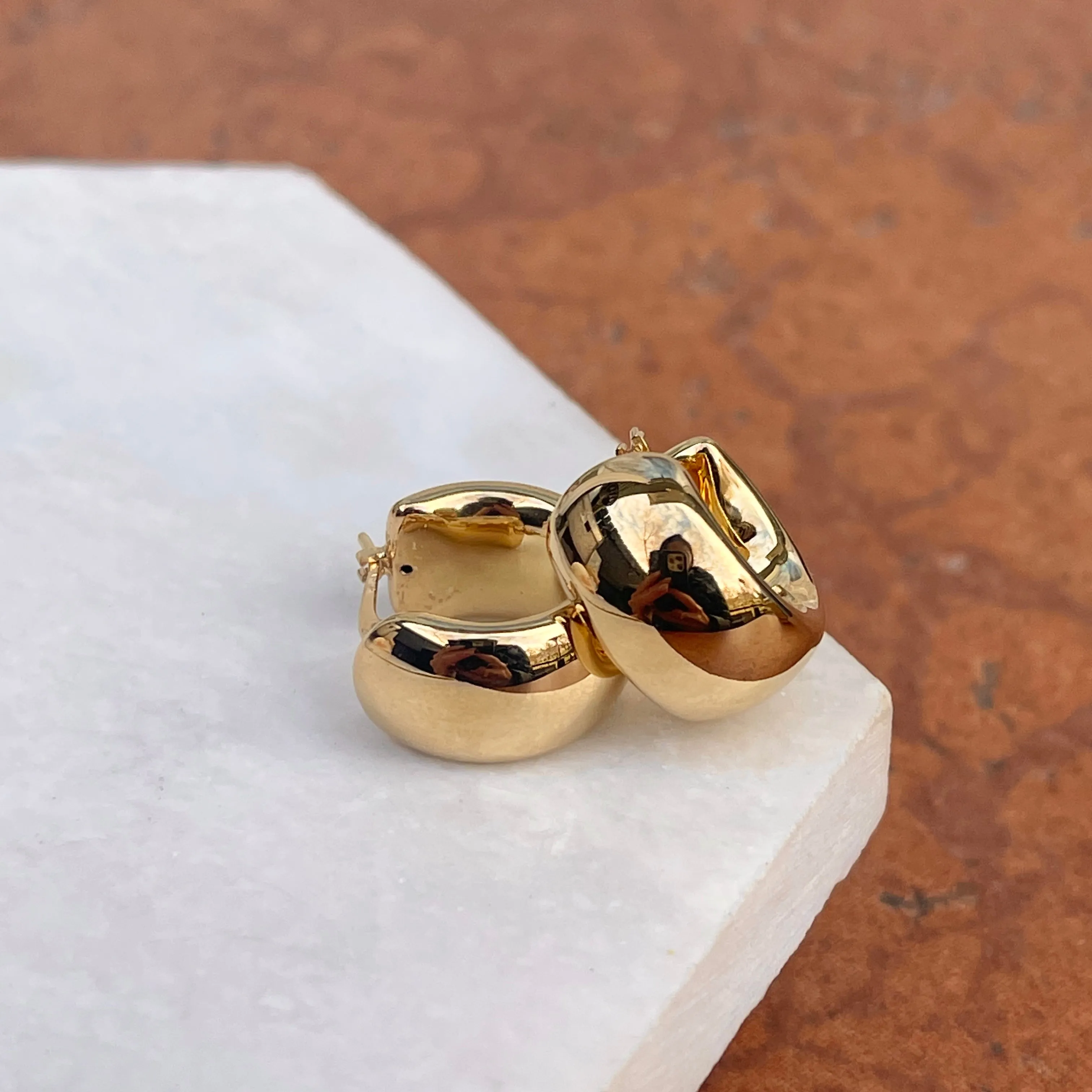 14KT Yellow Gold Shiny 9mm Wide Puffed Huggie Hoop Earrings 18mm