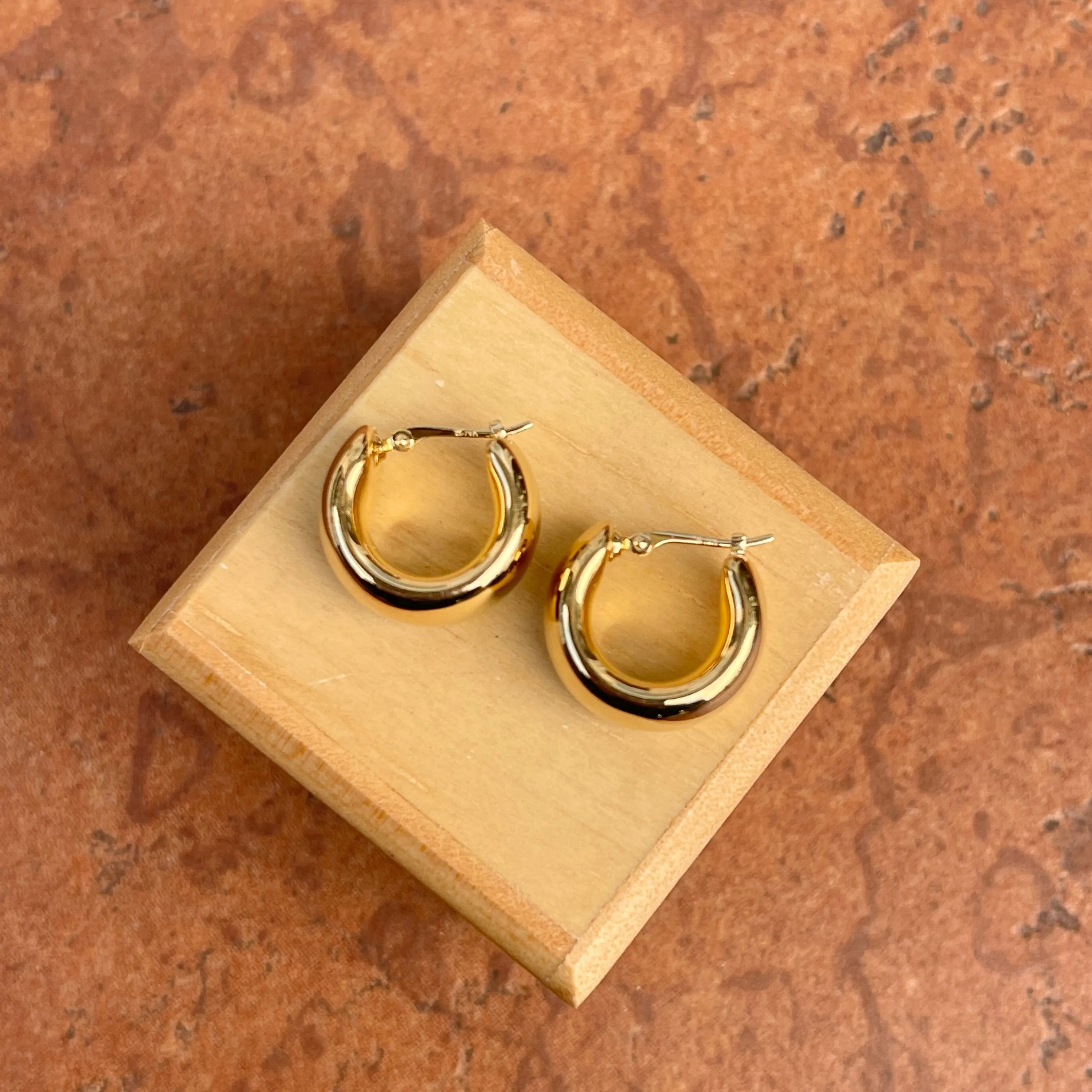 14KT Yellow Gold Shiny 9mm Wide Puffed Huggie Hoop Earrings 18mm