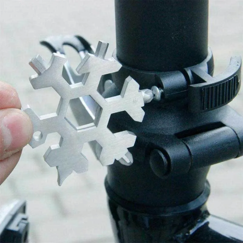 18-in-1 Multi-function Survival Tool