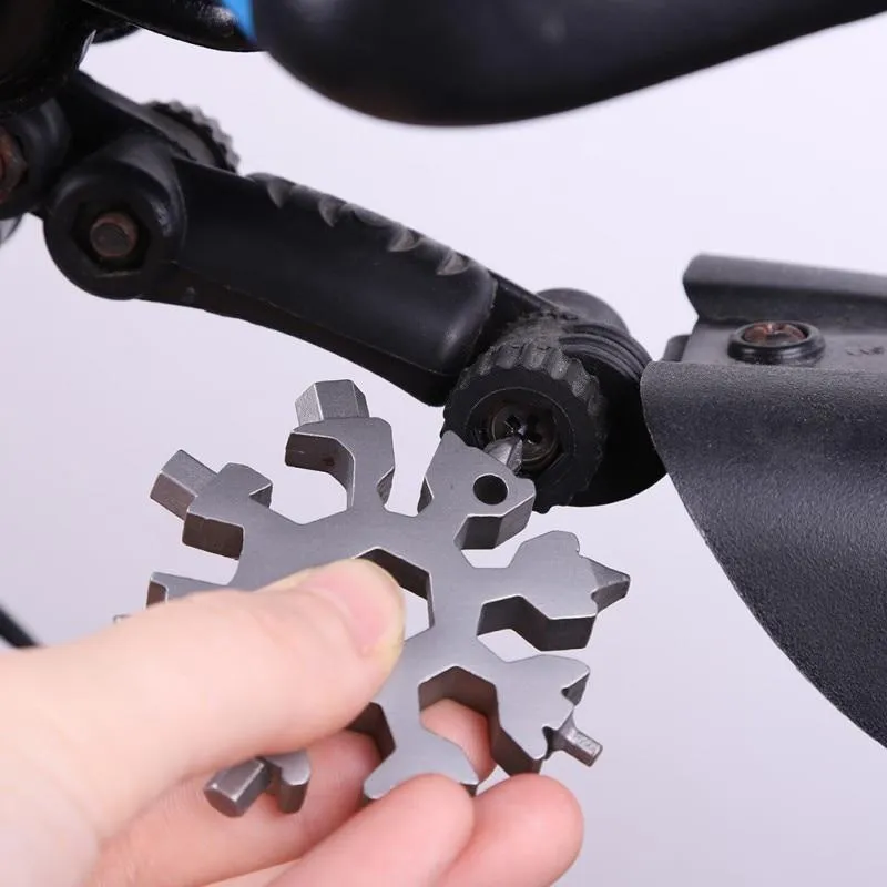 18-in-1 Multi-function Survival Tool