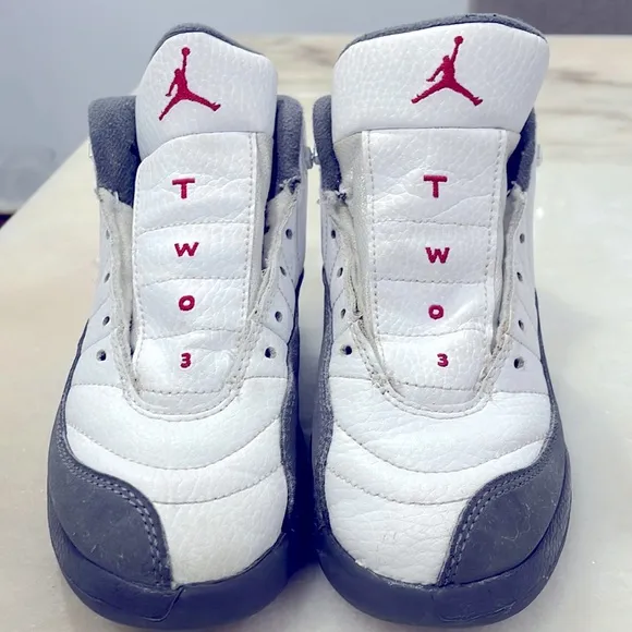 Air Jordan 12
