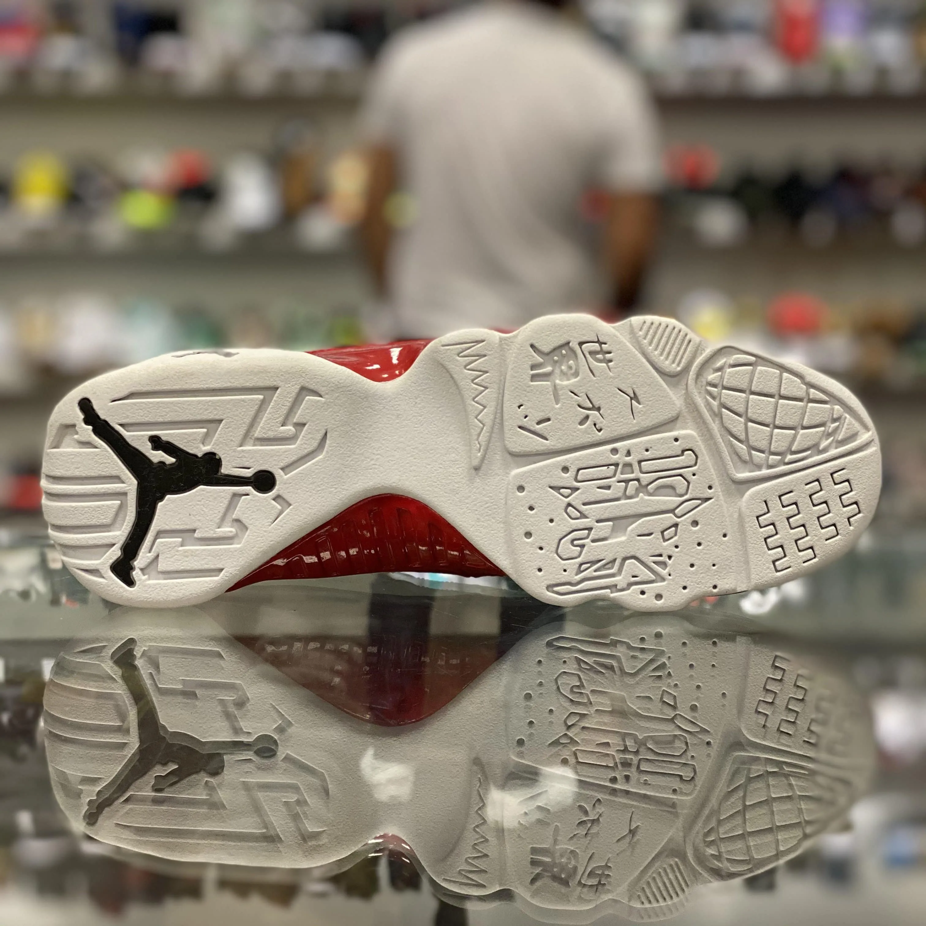 Air Jordan 9 Retro “White Gym Red”