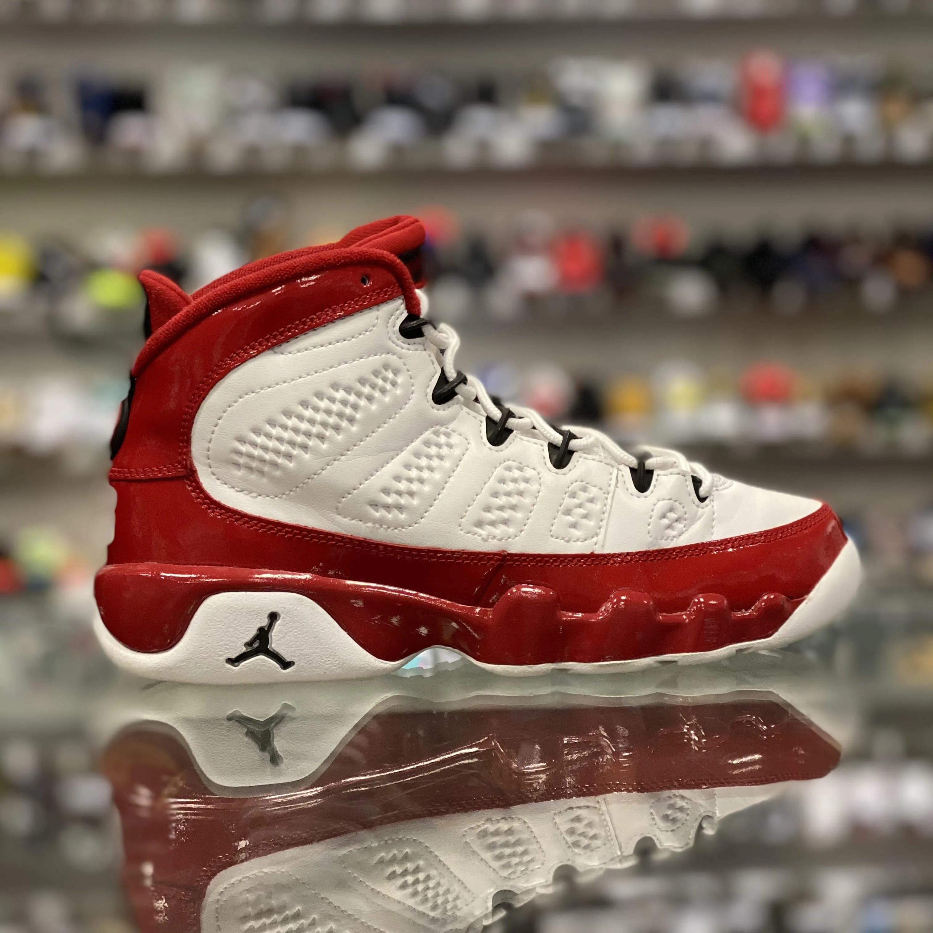 Air Jordan 9 Retro “White Gym Red”