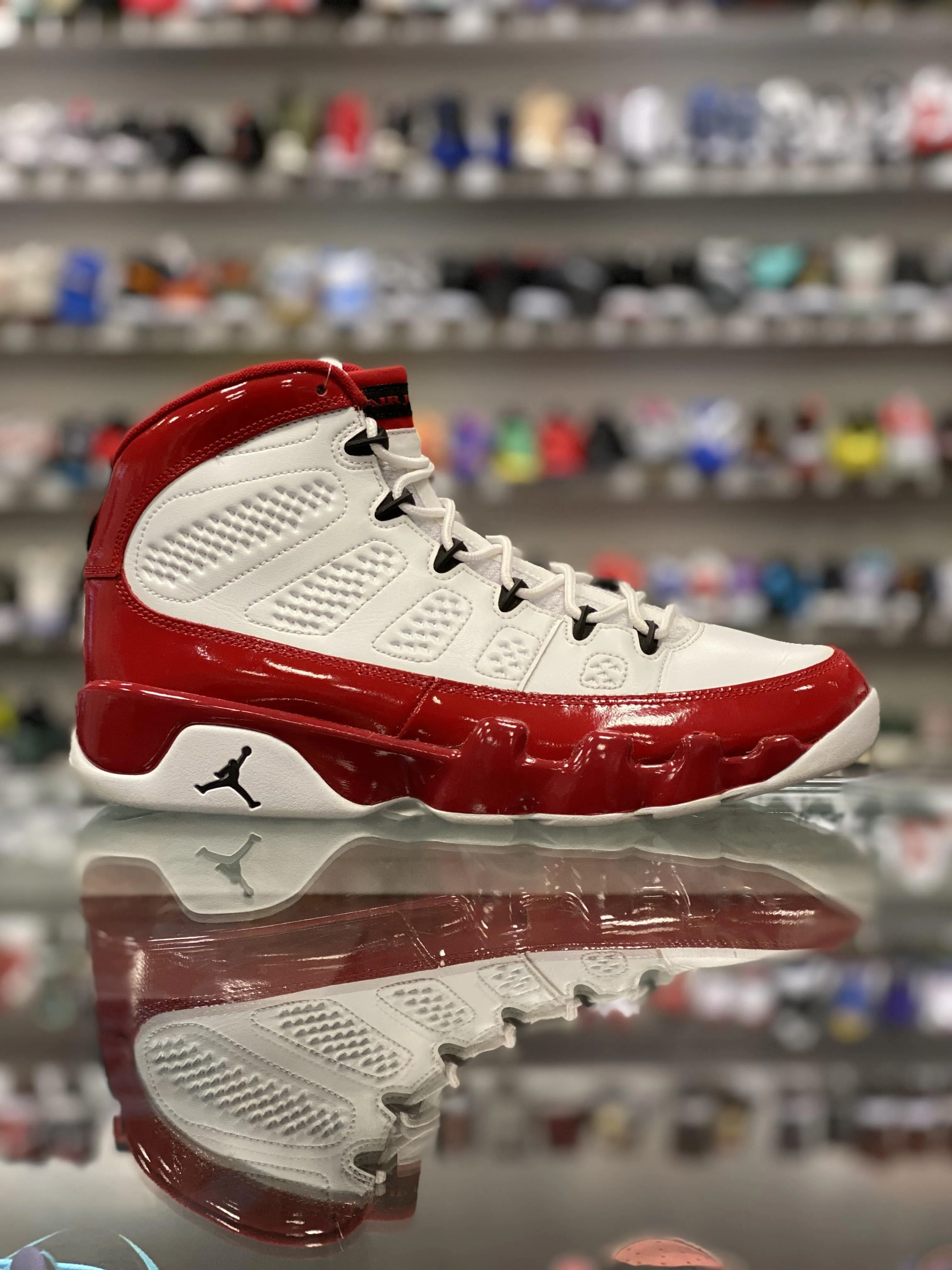 Air Jordan 9 Retro “White Gym Red”