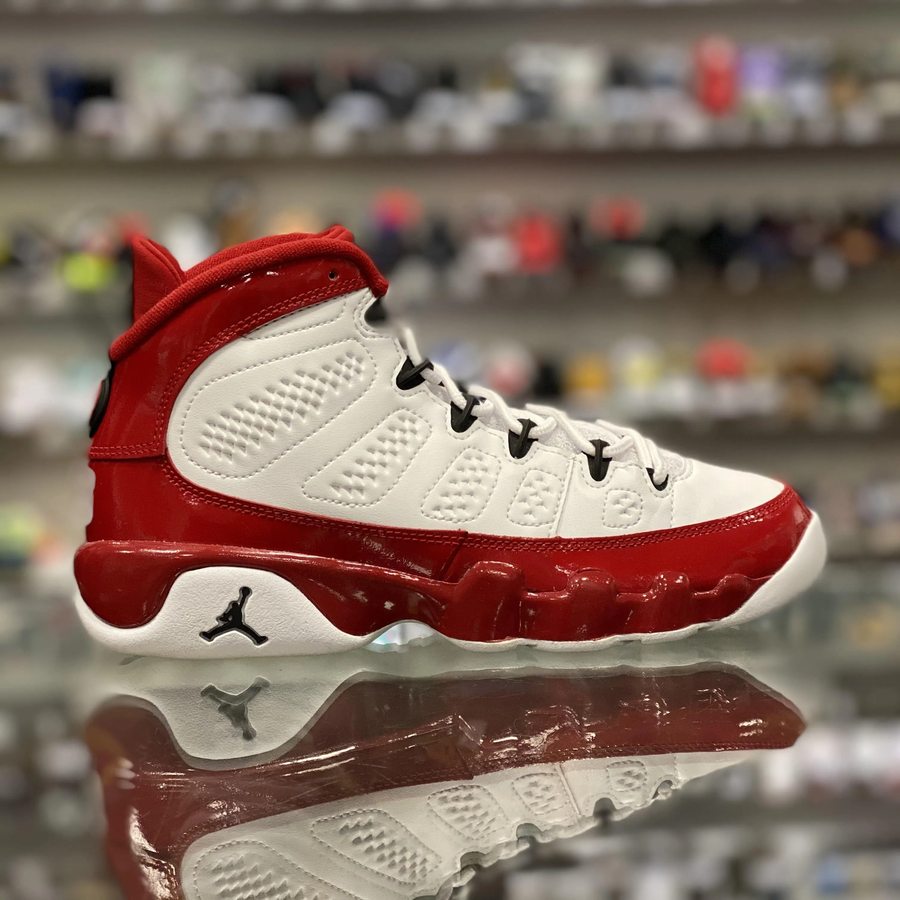 Air Jordan 9 Retro “White Gym Red”