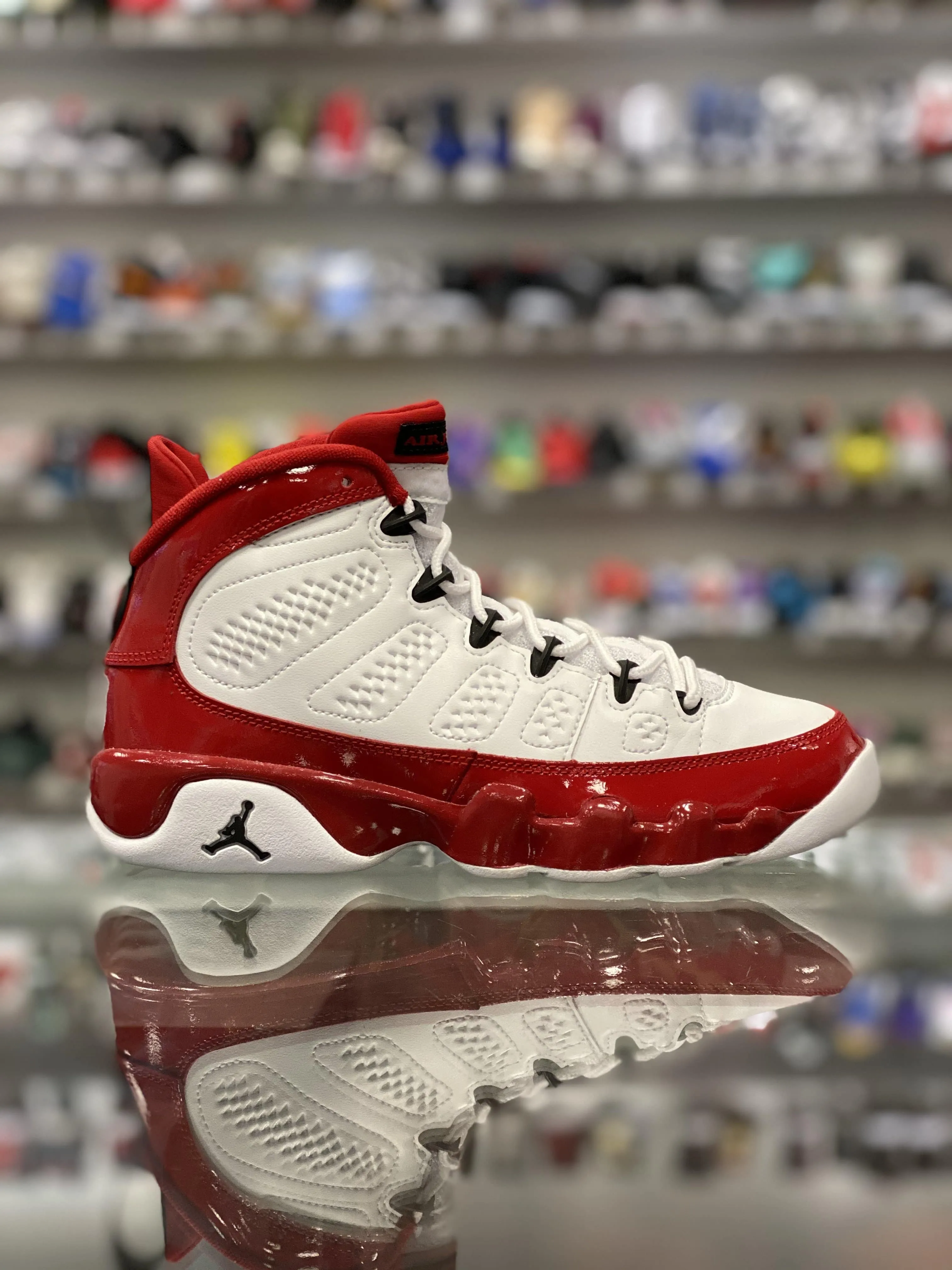 Air Jordan 9 Retro “White Gym Red”