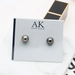 AK silver tone simple classic earrings