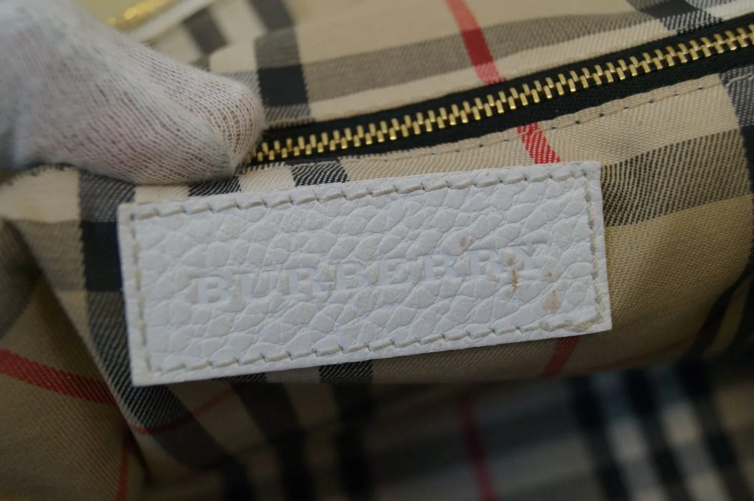 BURBERRY Grainy Leather White Bowling Shoulder Bag