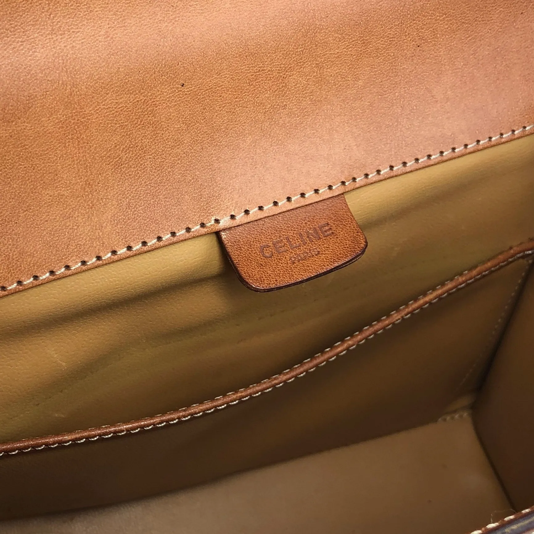 CELINE Macadam Turn lock Crossbody Shoulder bag Beige Vintage Old CELINE pm76z3
