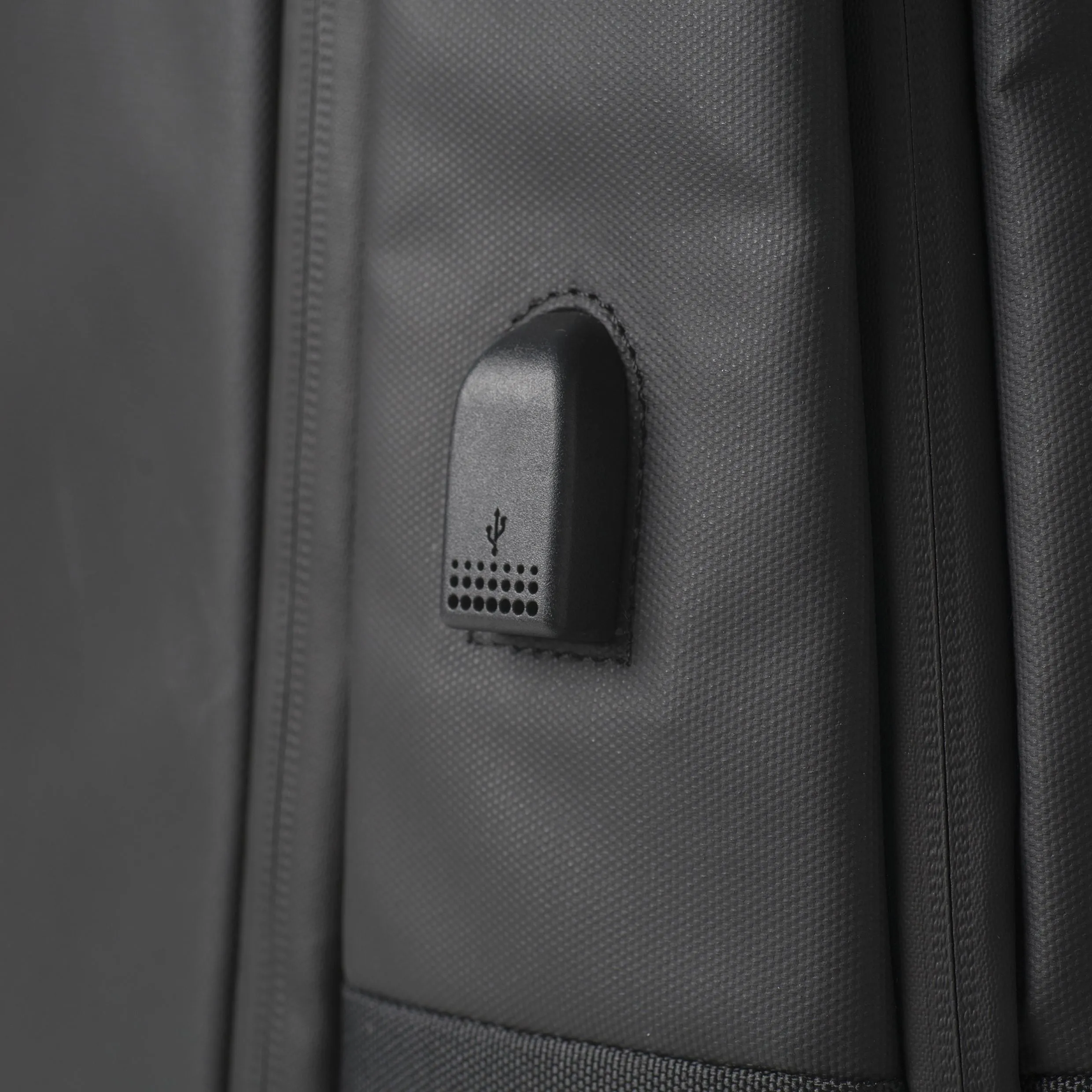 Cerruti 1881 NTT912 -Trolley Buzz