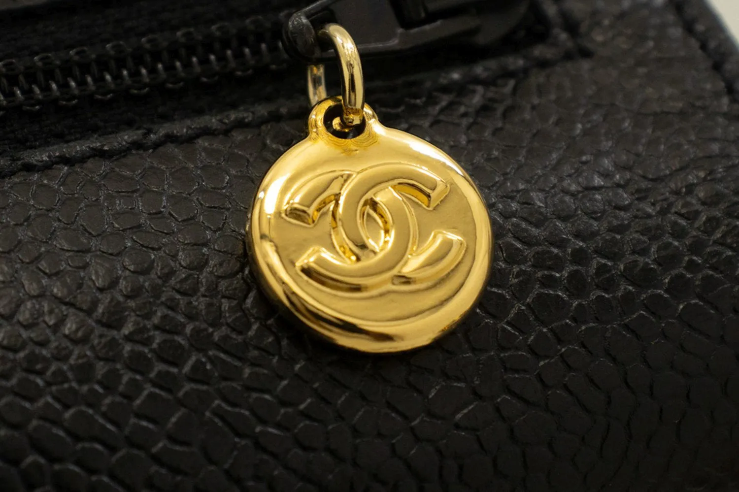 CHANEL Caviar Wallet On Chain WOC Black Shoulder Bag Crossbody n84