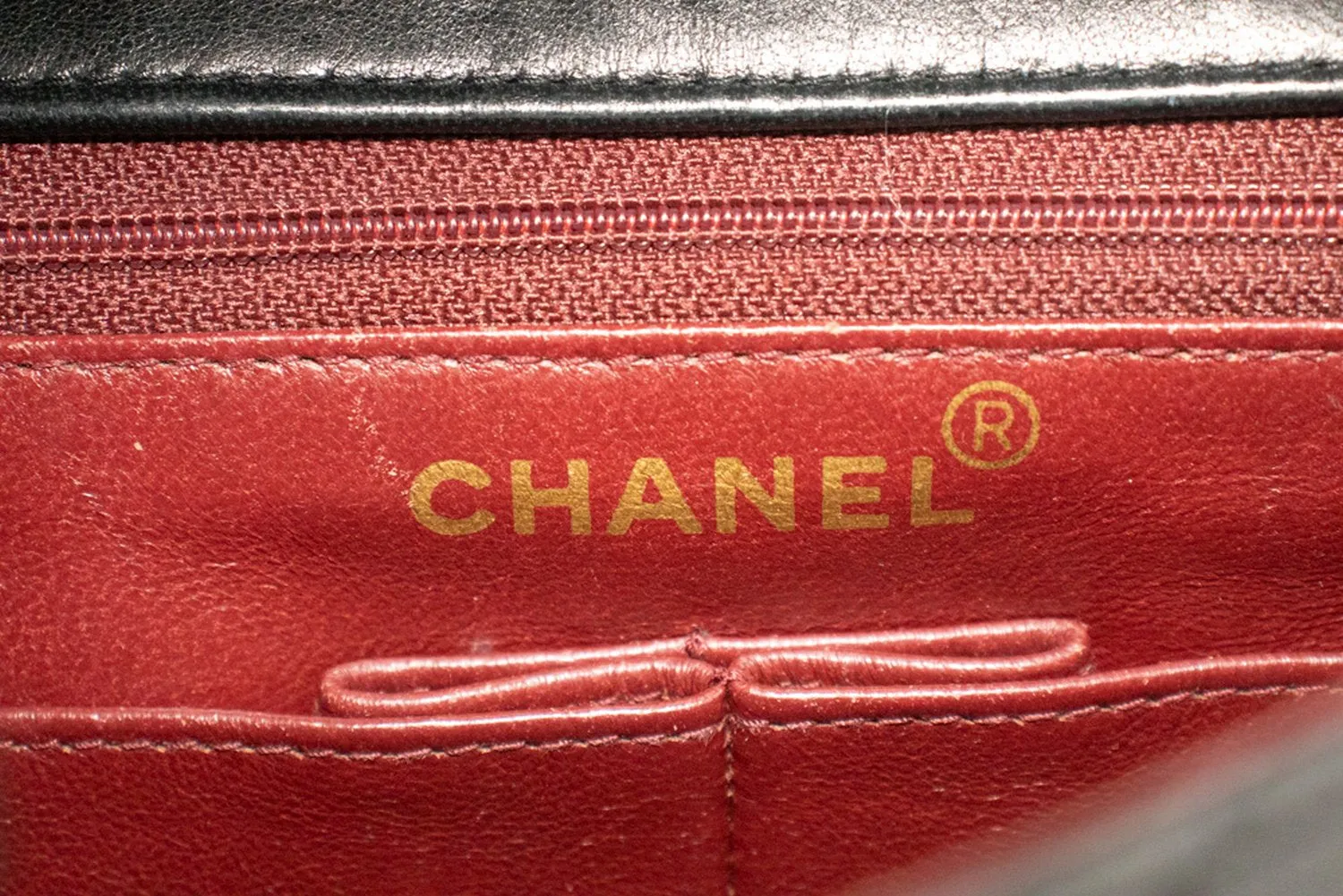 CHANEL Mini Square Small Chain Shoulder Bag Crossbody Black Quilt L03