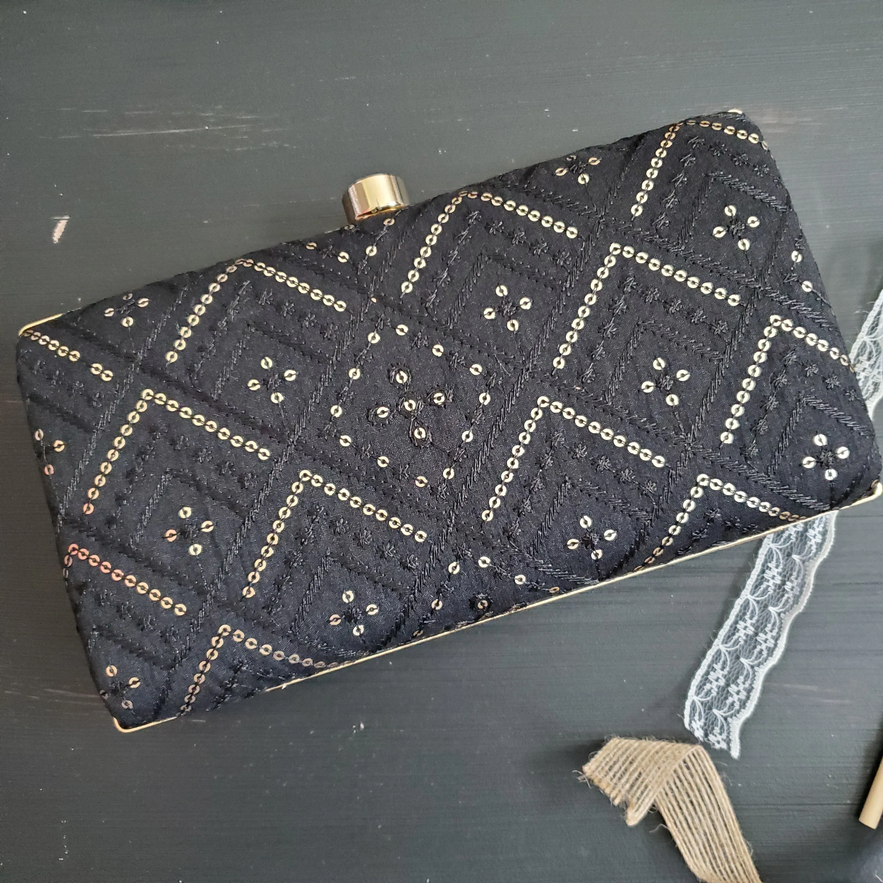 Chikankari clutch Black