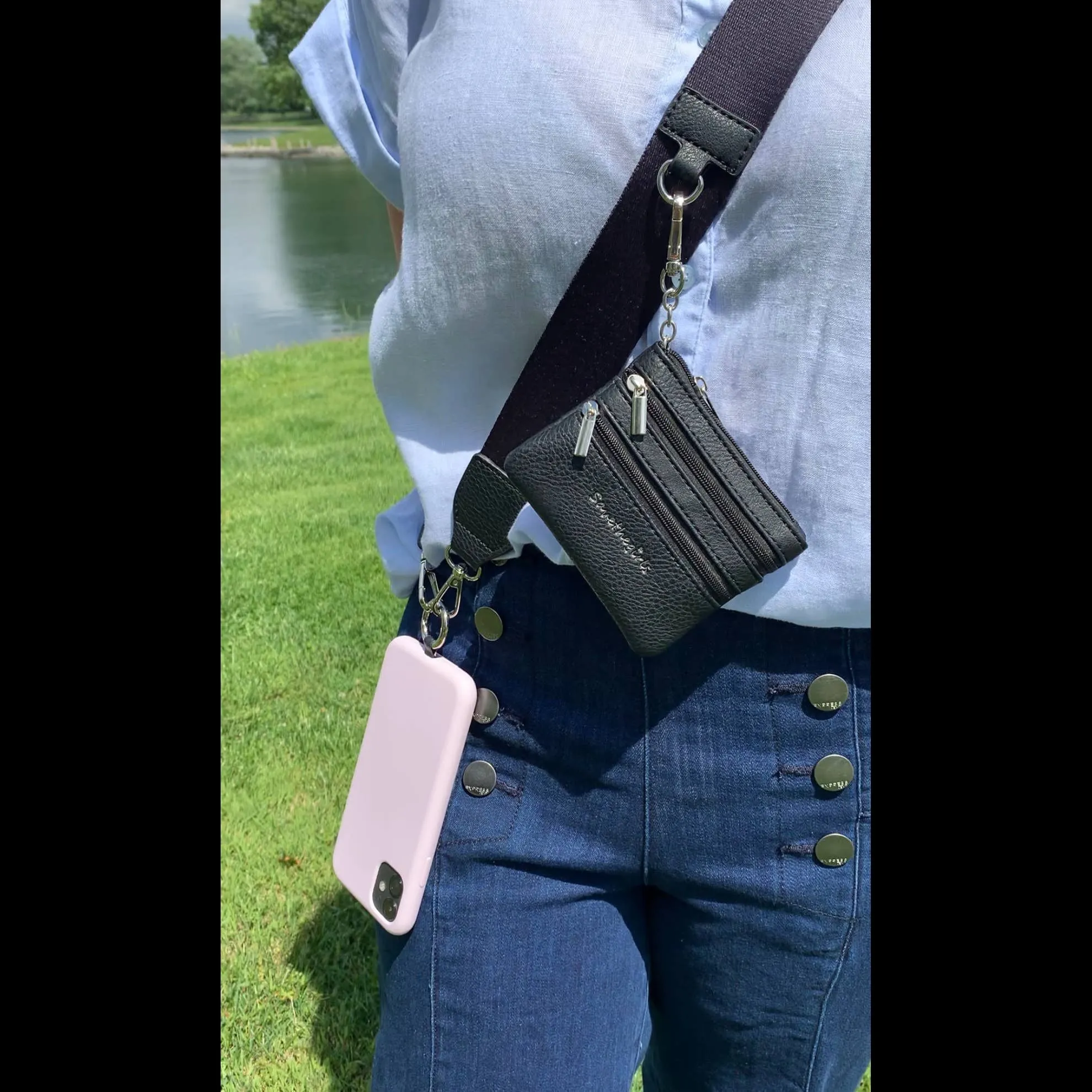 Clip & Go Crossbody Strap w/Zippered Pouch: Black/Cream Chevron