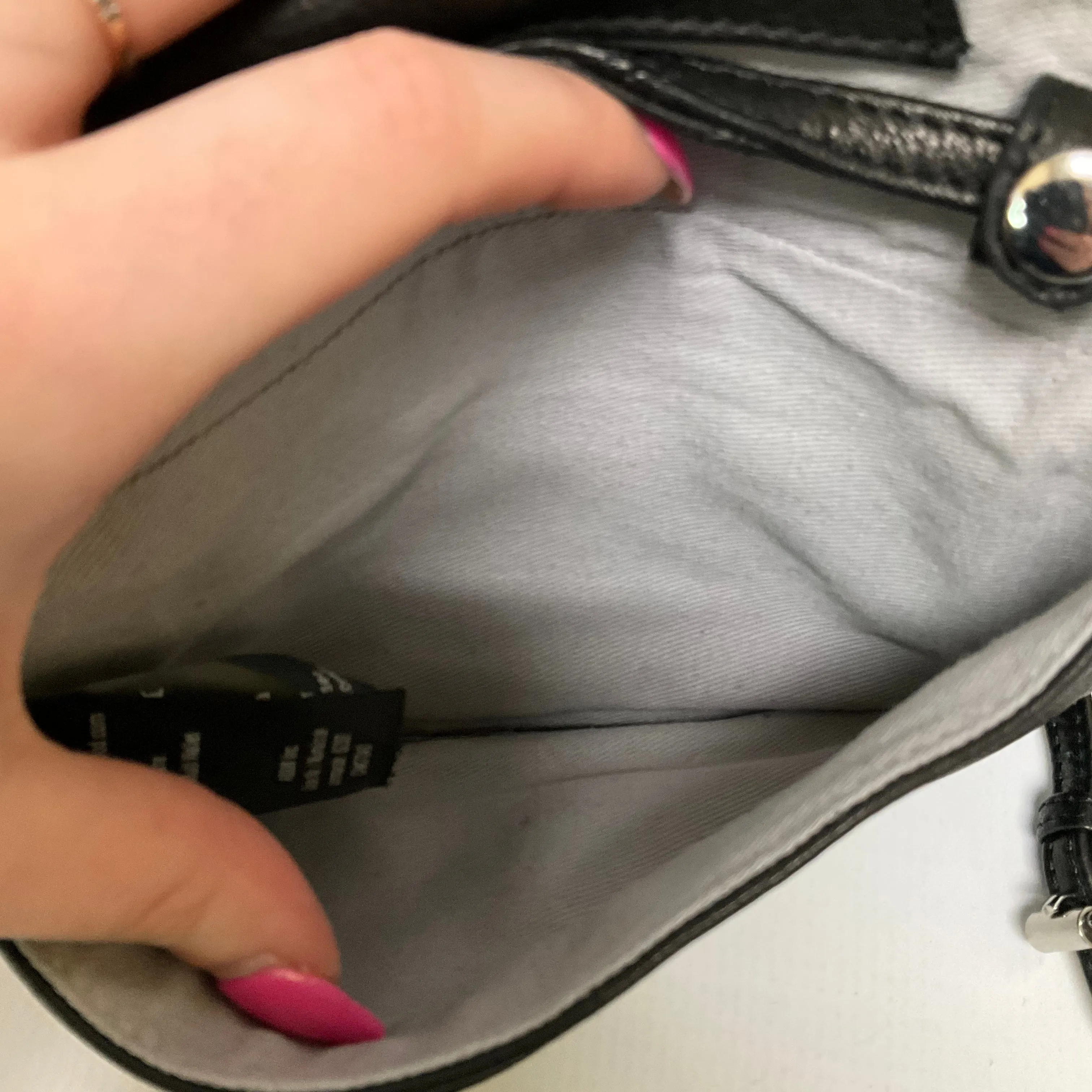Crossbody By Cma  Size: Small