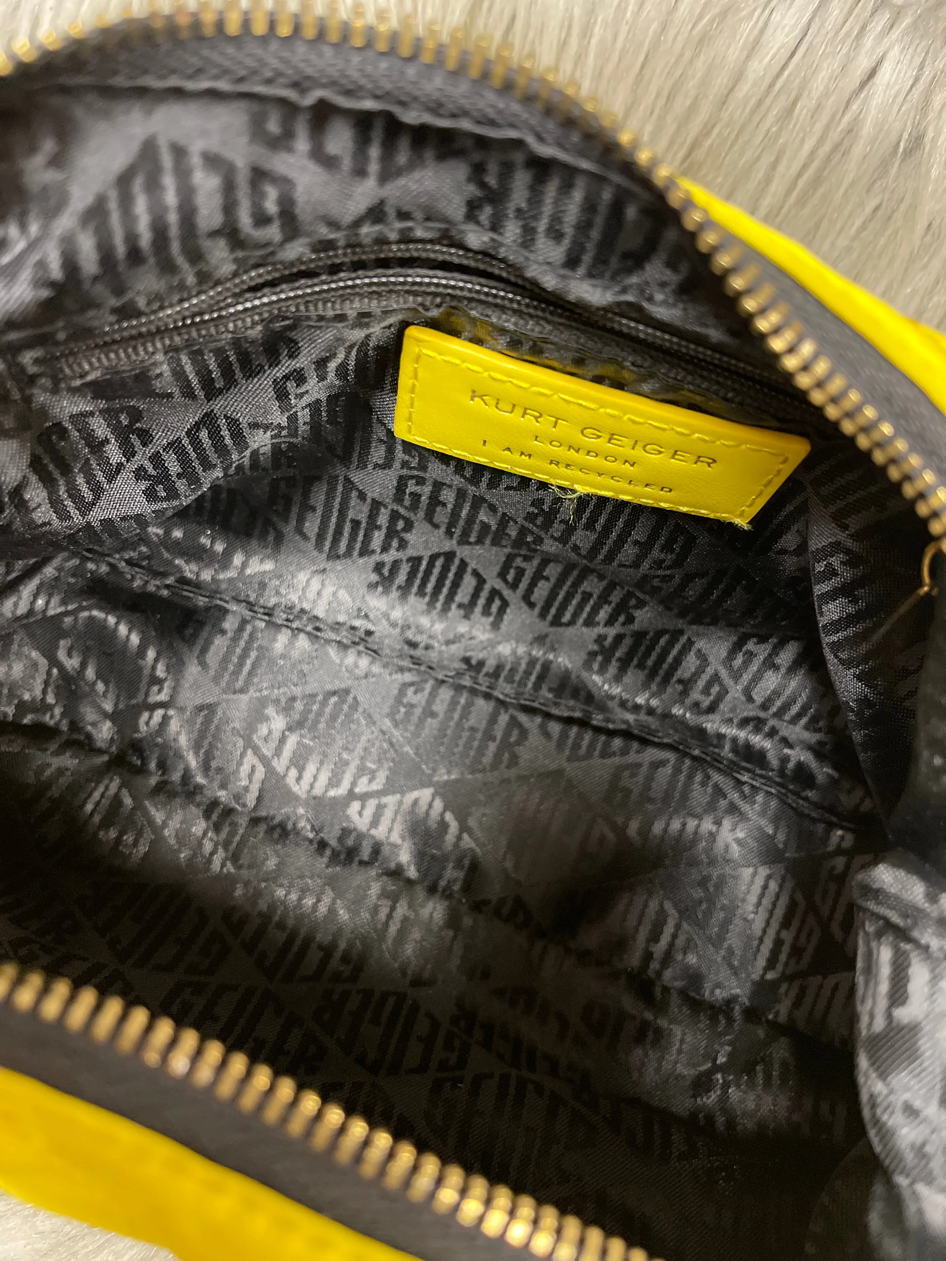 Crossbody By Kurt Geiger London, Size: Small
