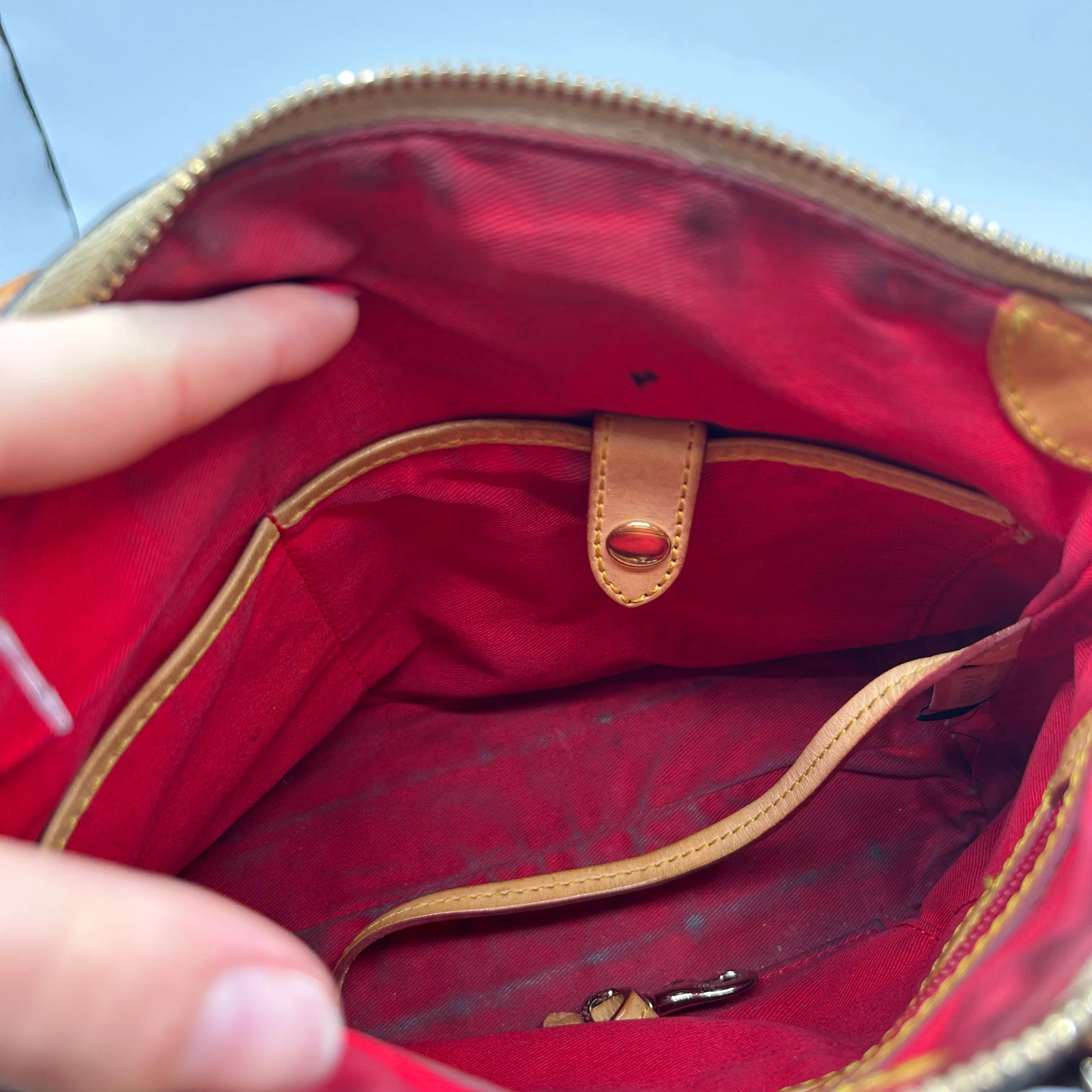 Crossbody Designer By Dooney And Bourke, Size: Small