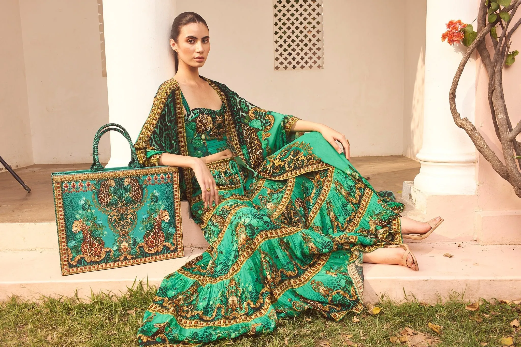 EMERALD LEOPARDESS TOTE BAG