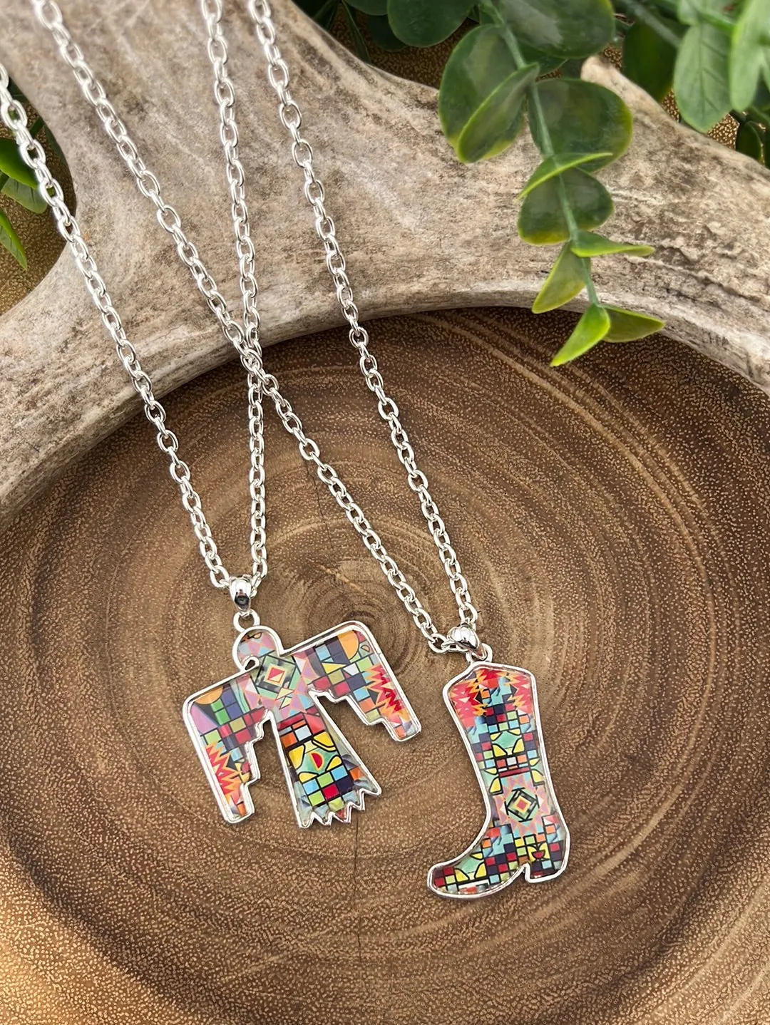 Franklin Fashion Aztec Boot Necklace & Fish Hook Earrings