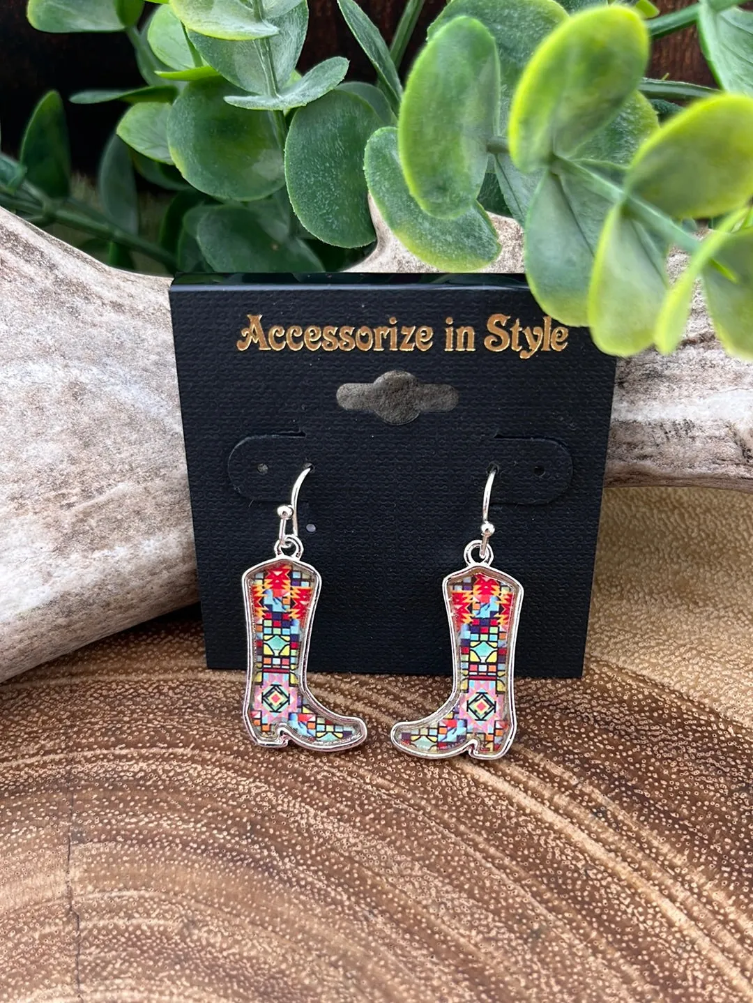 Franklin Fashion Aztec Boot Necklace & Fish Hook Earrings