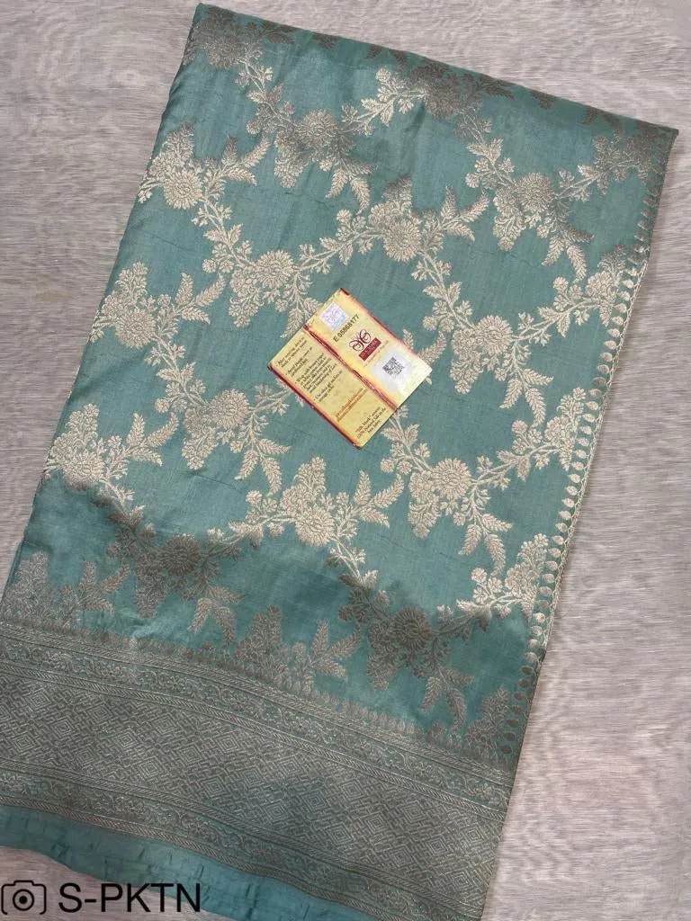 Gold Zari Banarasi Silk Saree with heavy pallu