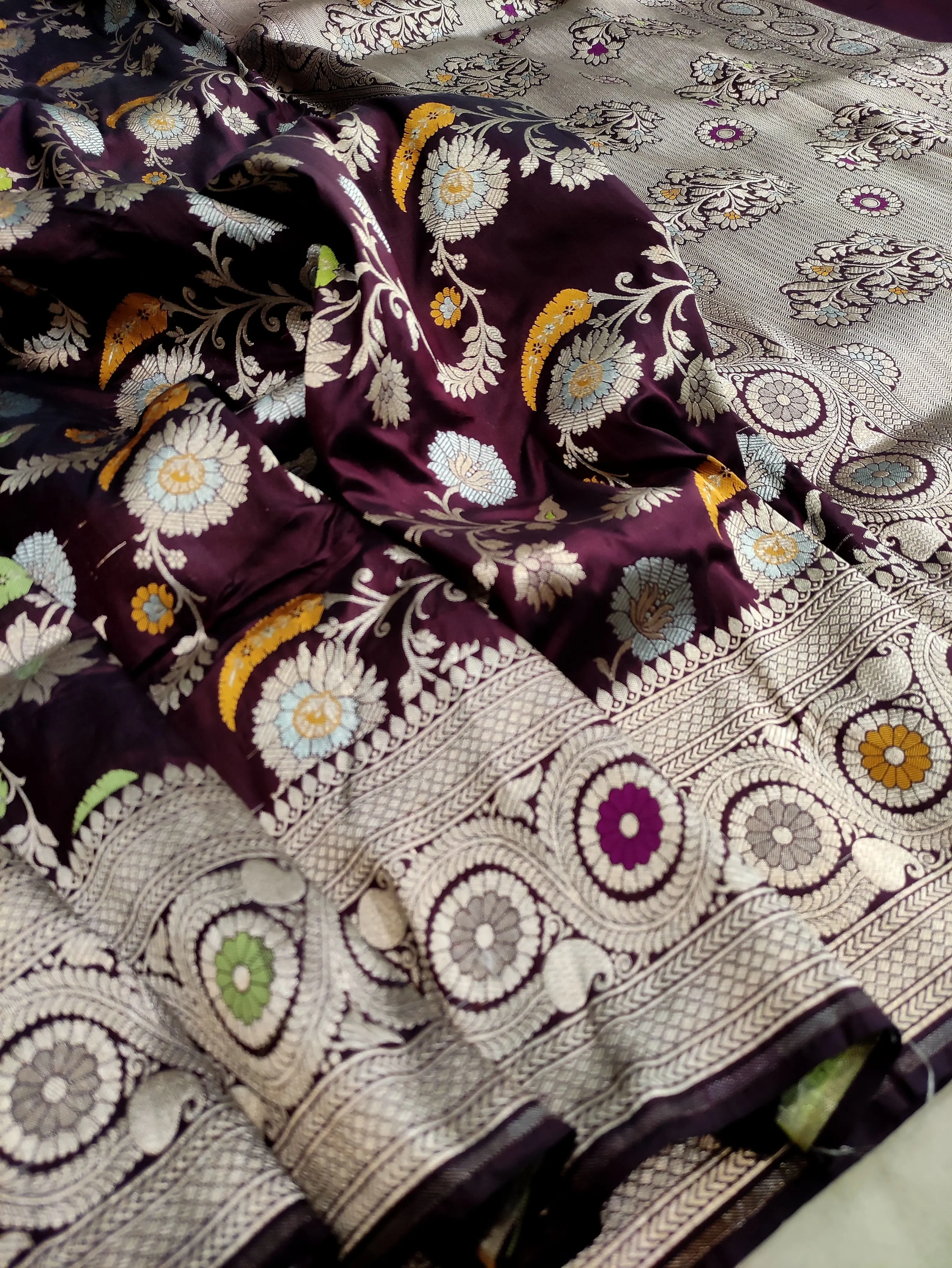 Gold  Zari Banarasi Silk Saree with heavy pallu