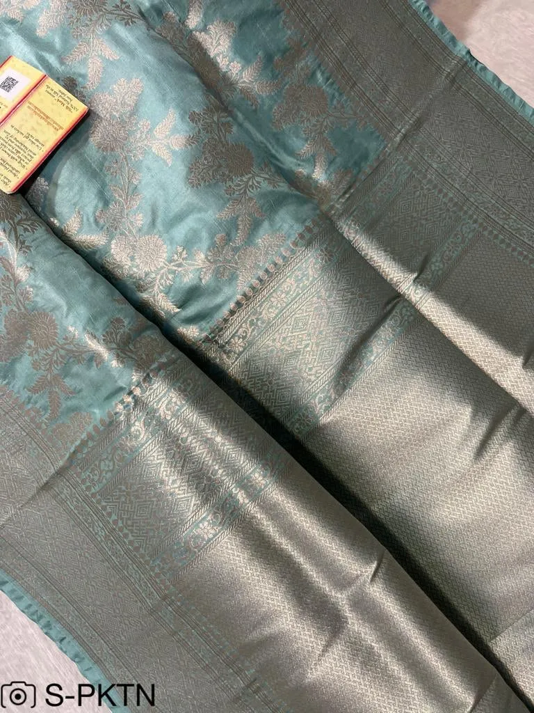 Gold Zari Banarasi Silk Saree with heavy pallu