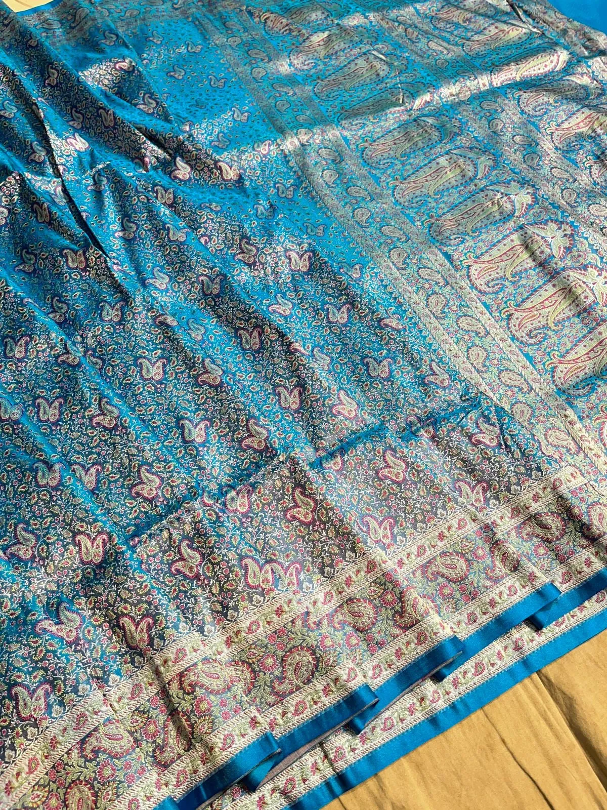 Gold Zari Banarasi Silk Saree with heavy pallu