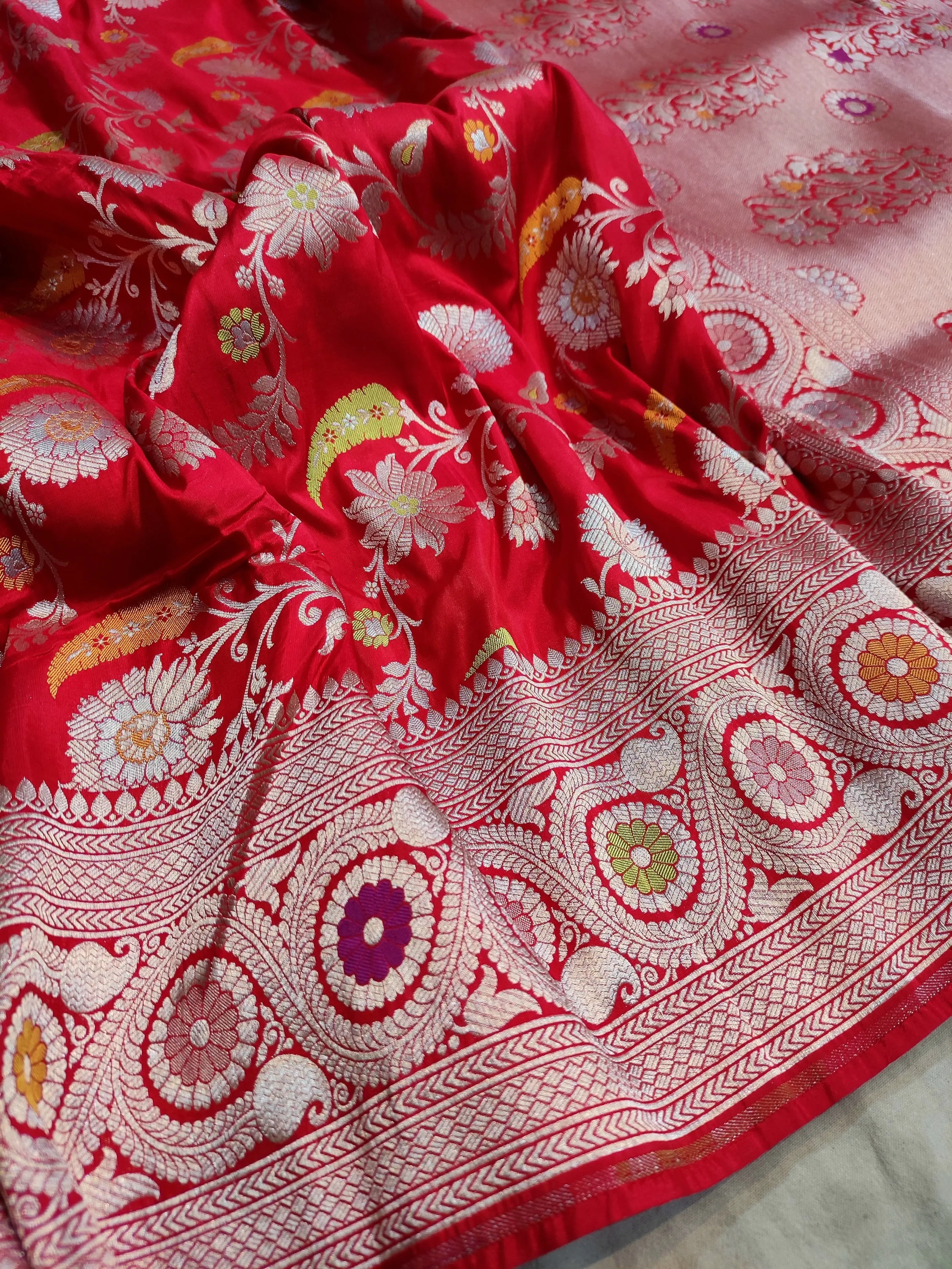 Gold  Zari Banarasi Silk Saree with heavy pallu