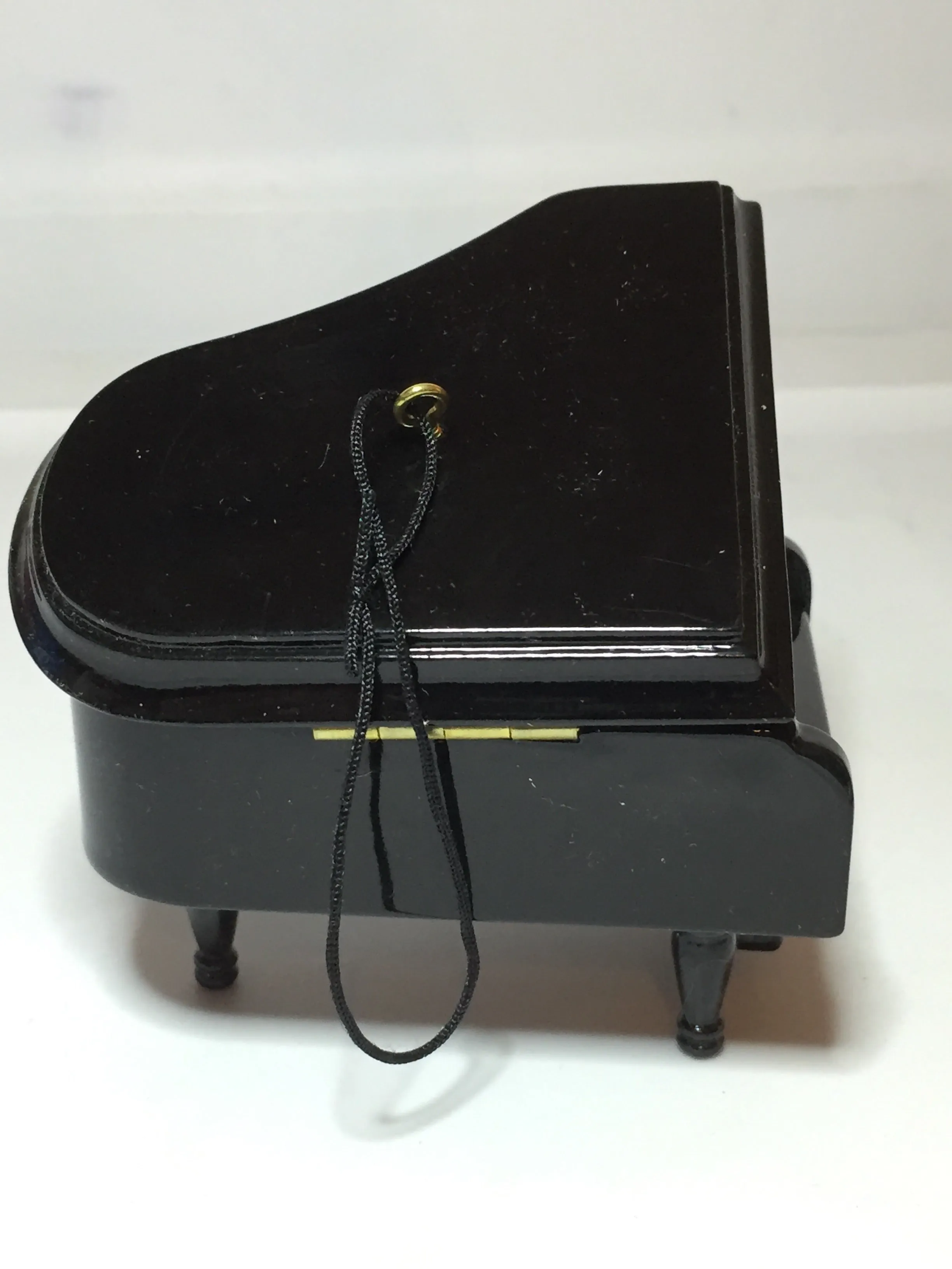 Hanging Piano Decoration (022)