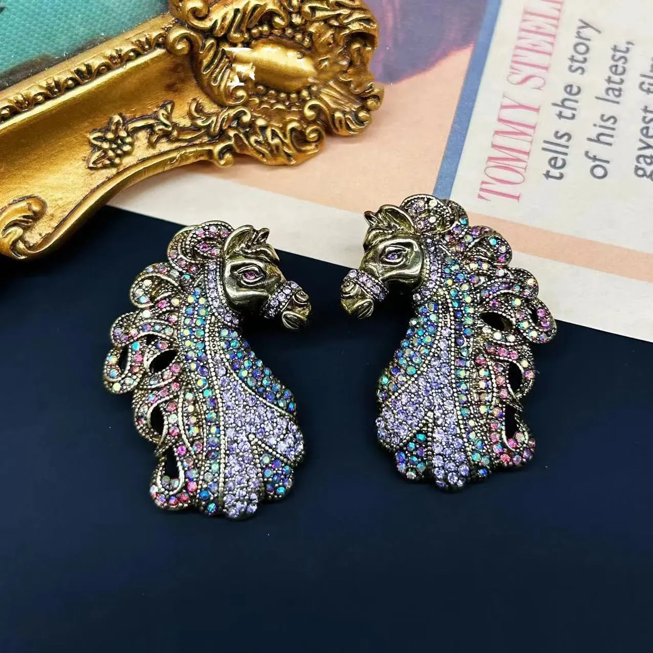 horse Drop exaggerated necklace earrings