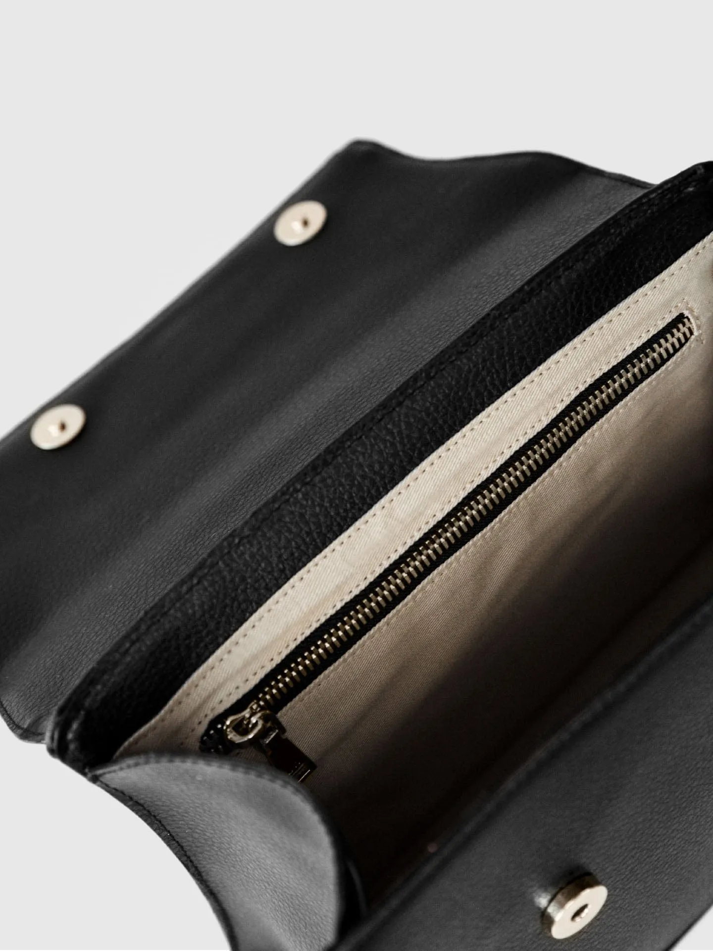 Ivy MIRUM® Leather Vegan Handle Bag | Black & Gold