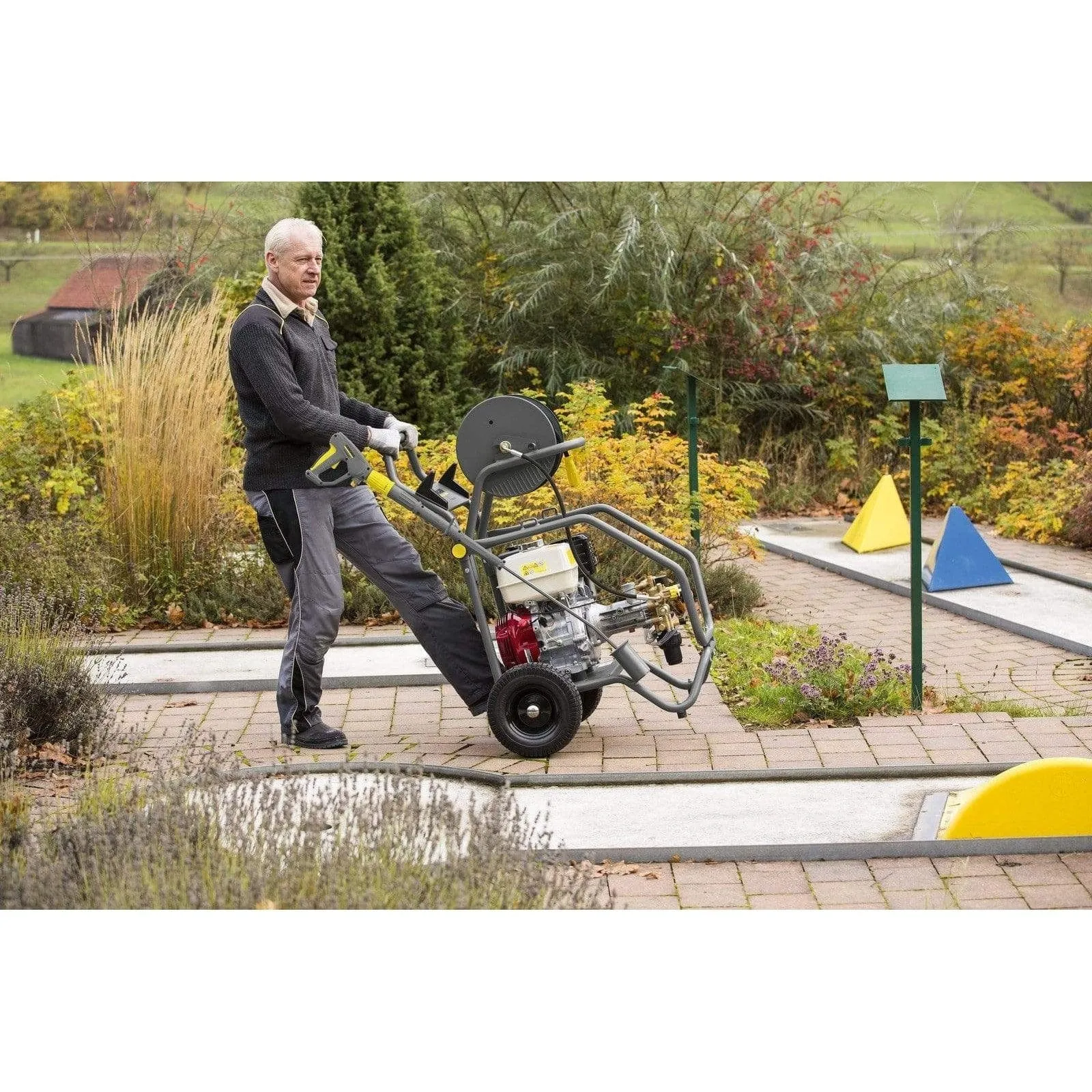 Karcher Gasoline High Pressure Washer 230 Bar - HD 8/23 G