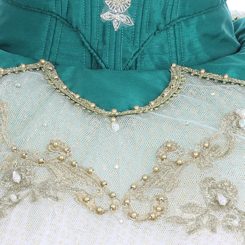 La Esmeralda Grand Pas