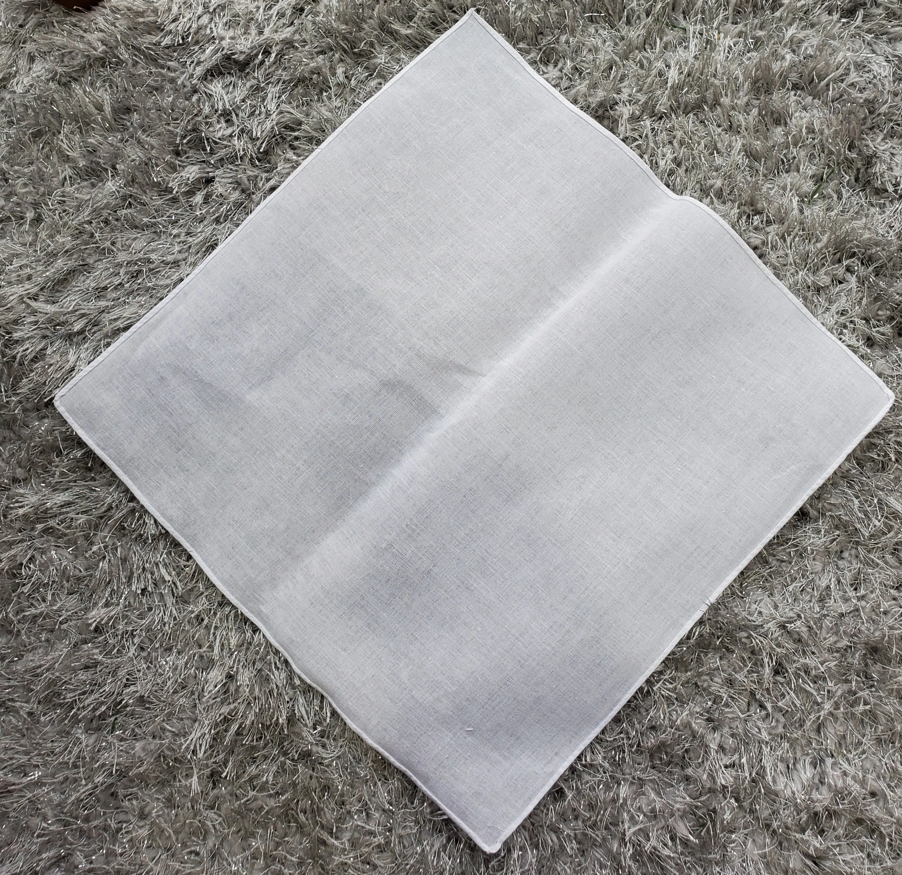 Large Simple Hankercheifs