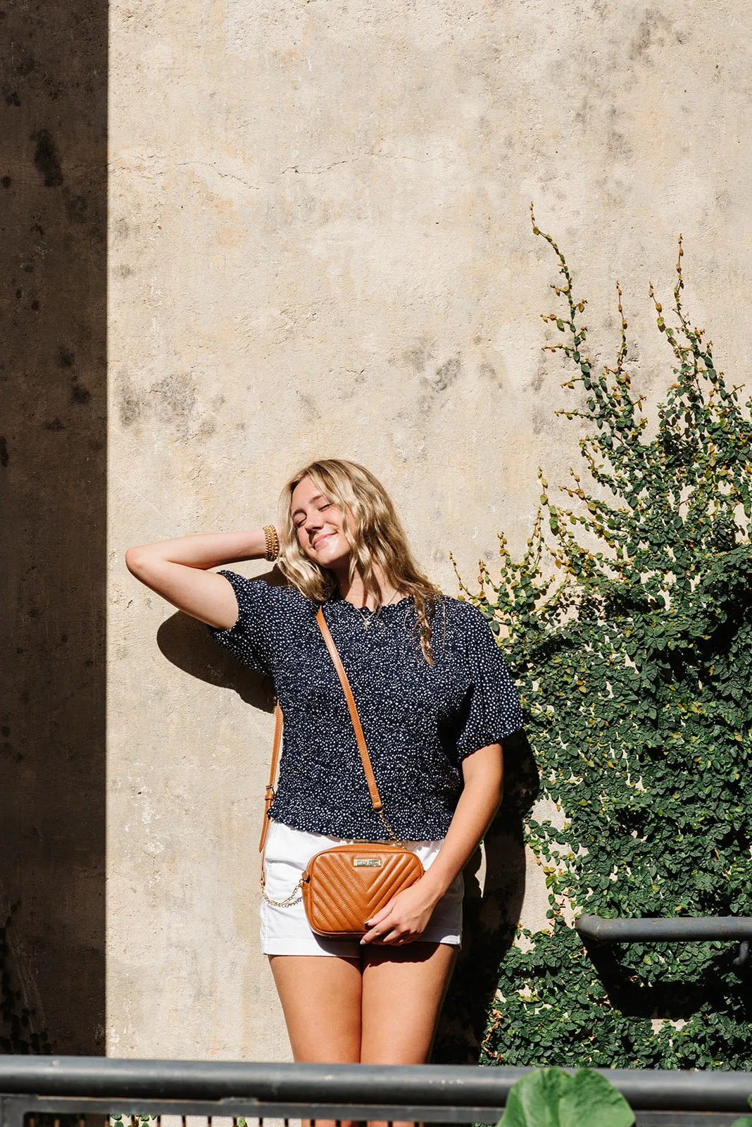 Leigh - (Leather) Camel & Gold