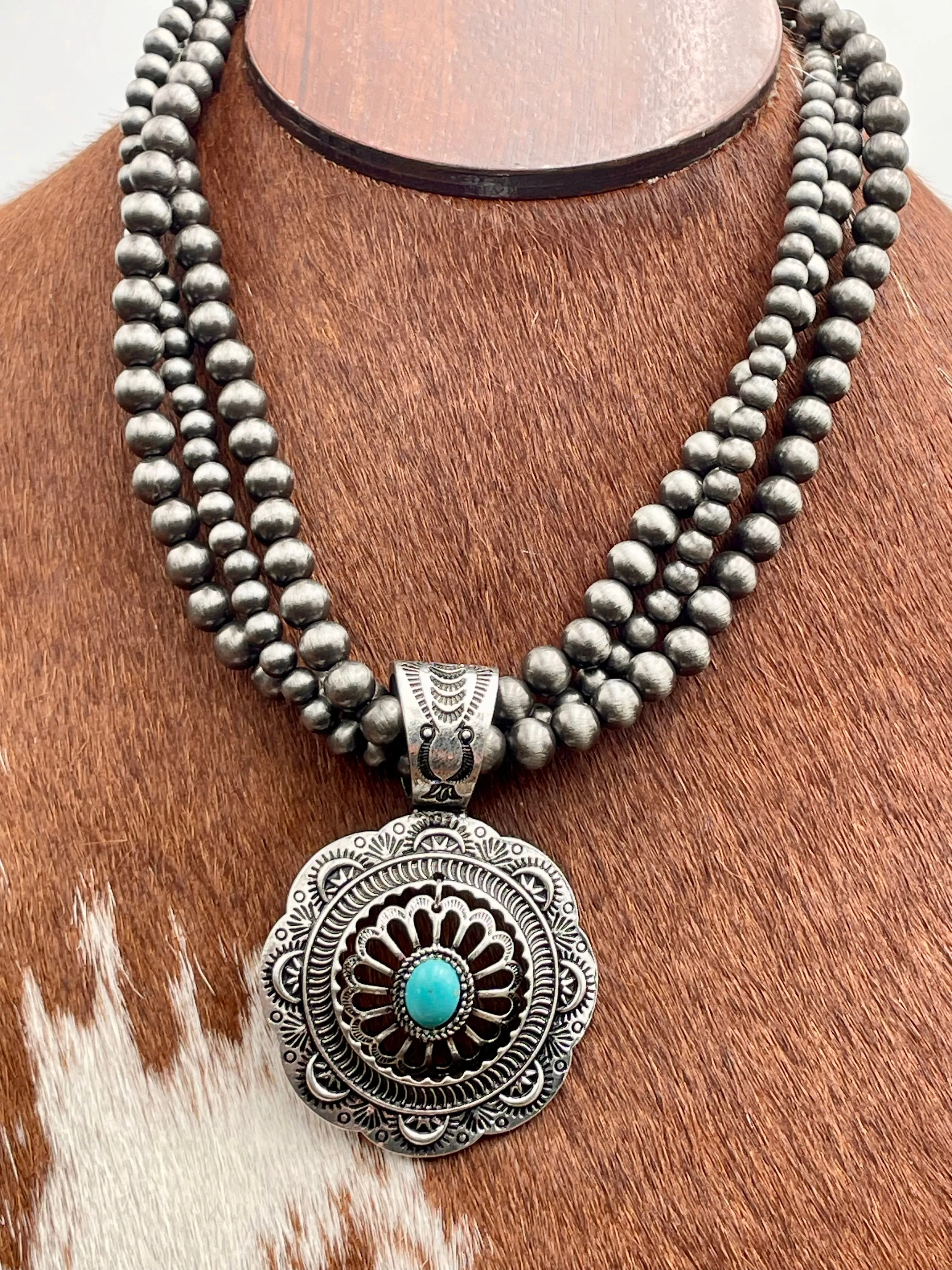 Leland Fashion 3 Strand Navajo Necklace With Round Floating Concho Pendant - 18"