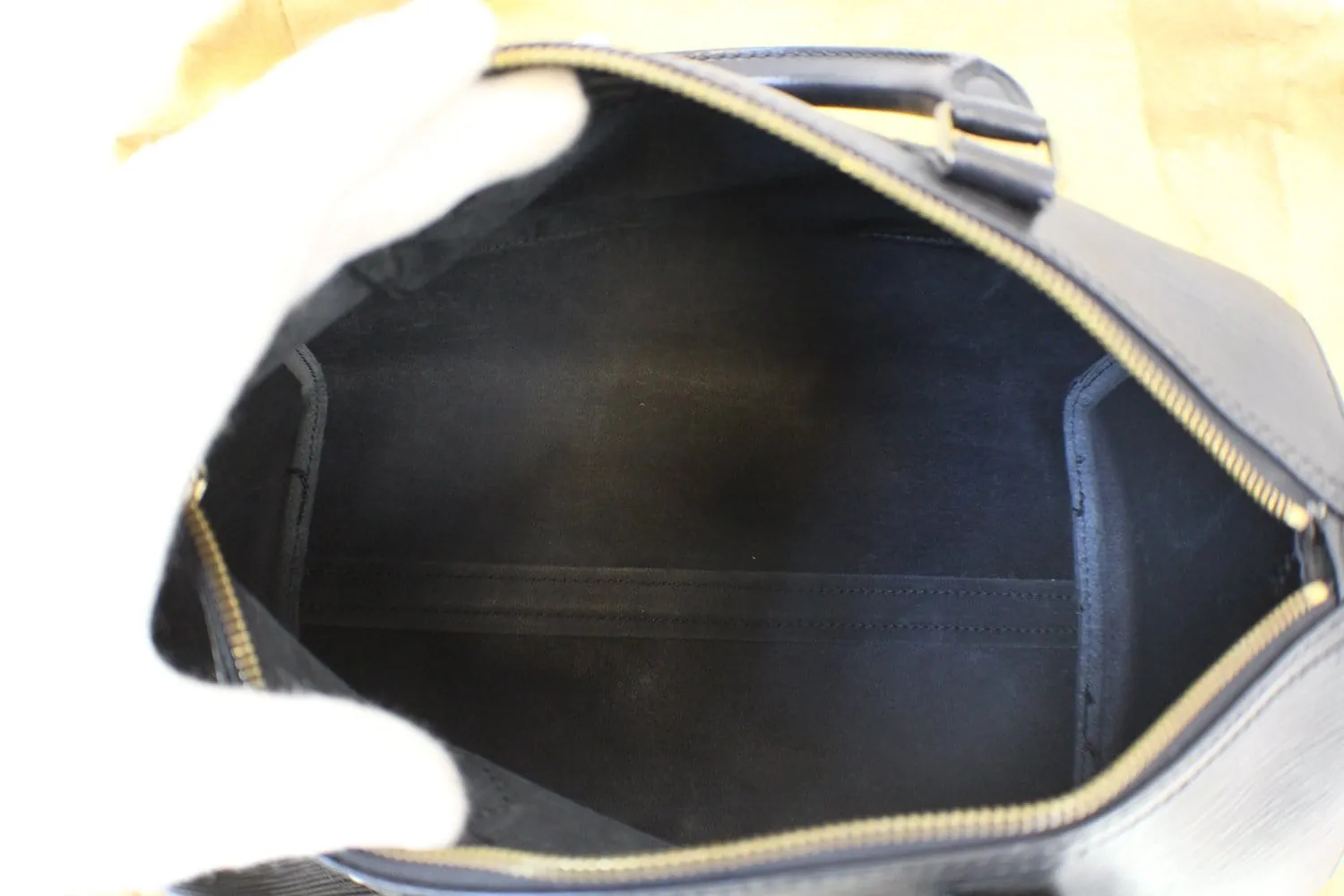 LOUIS VUITTON Epi Leather Black Speedy 30 Satchel Bag