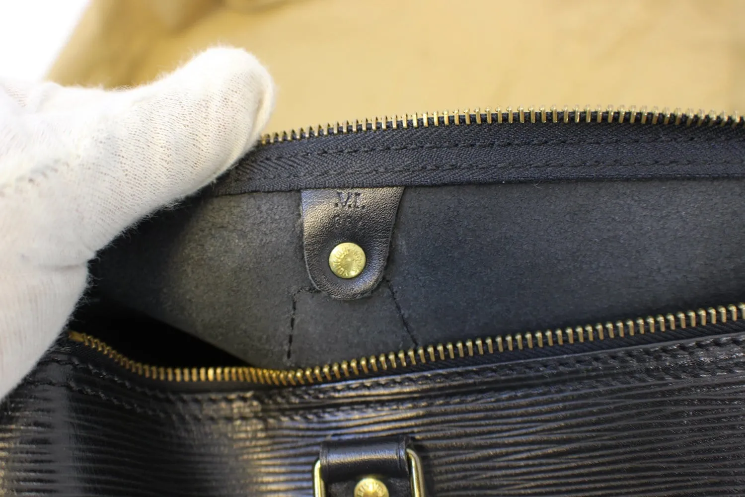 LOUIS VUITTON Epi Leather Black Speedy 30 Satchel Bag