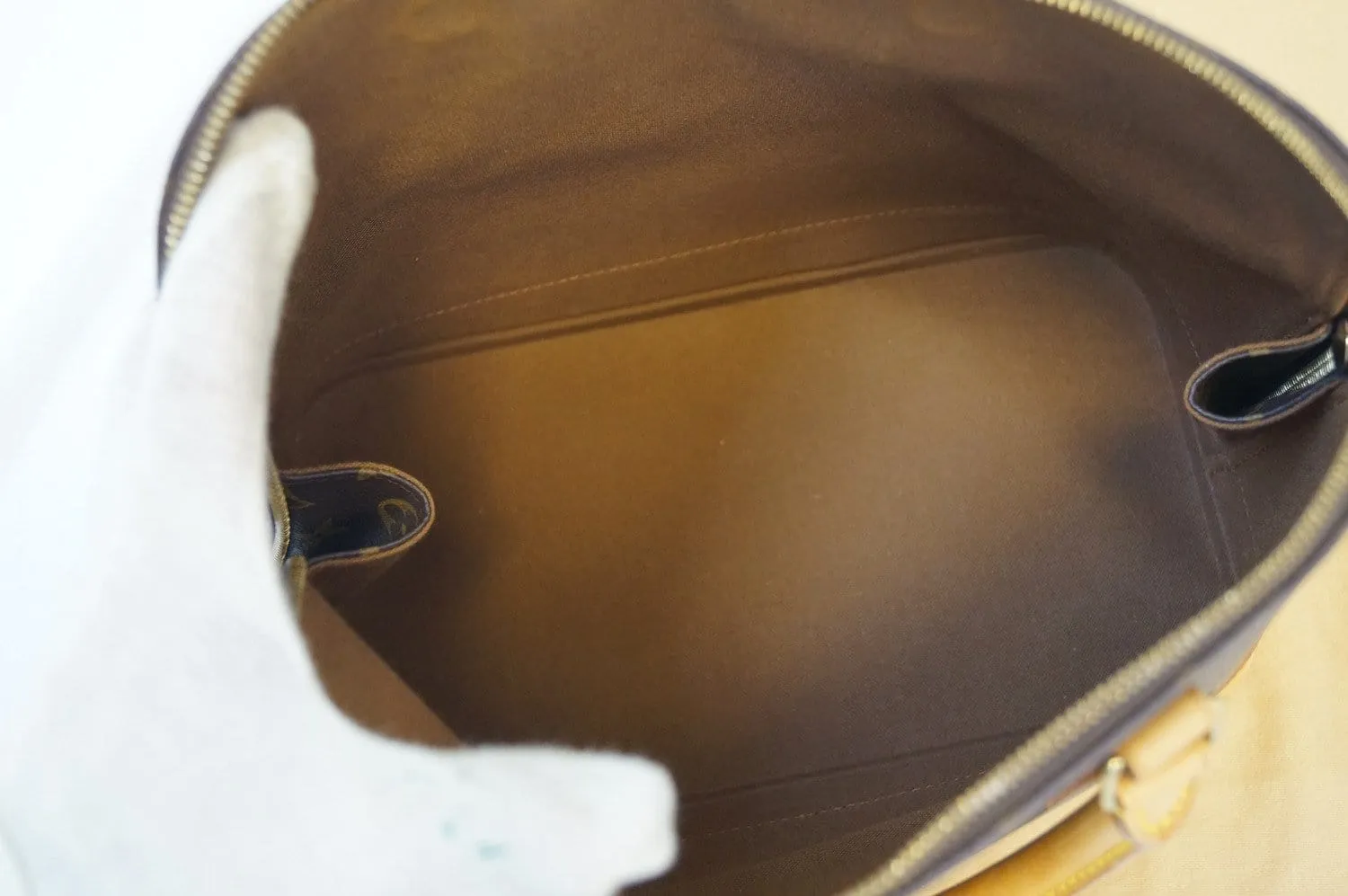 LOUIS VUITTON Monogram Canvas Alma Brown Satchel Handbag