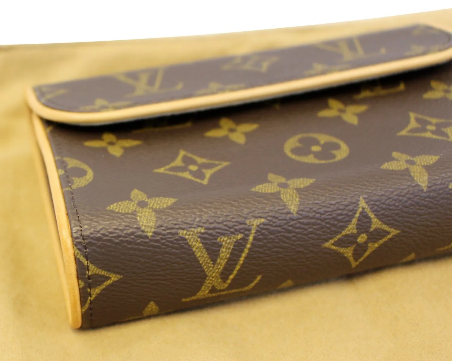 LOUIS VUITTON Monogram Canvas Pochette Florentine Bag