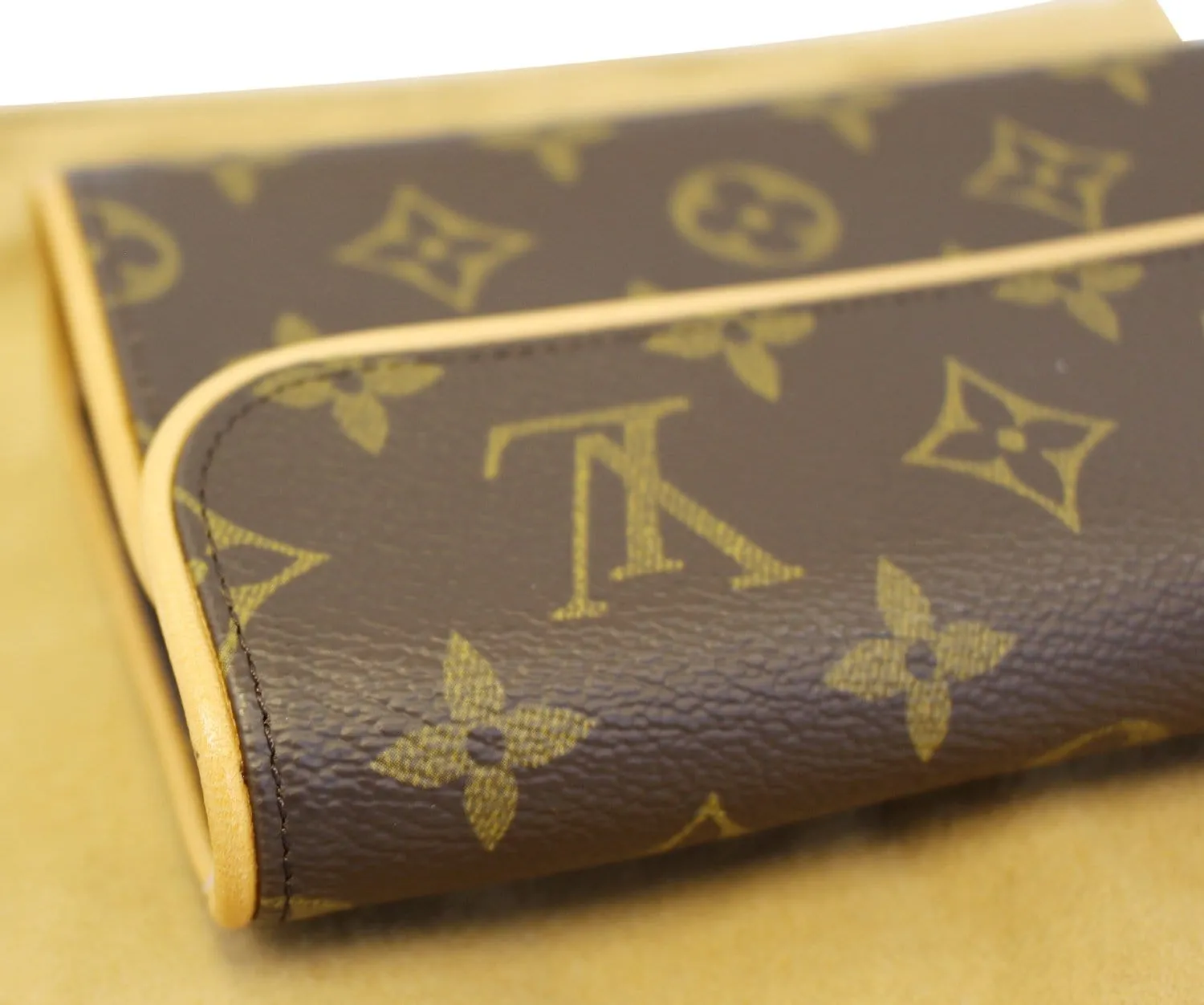 LOUIS VUITTON Monogram Canvas Pochette Florentine Bag