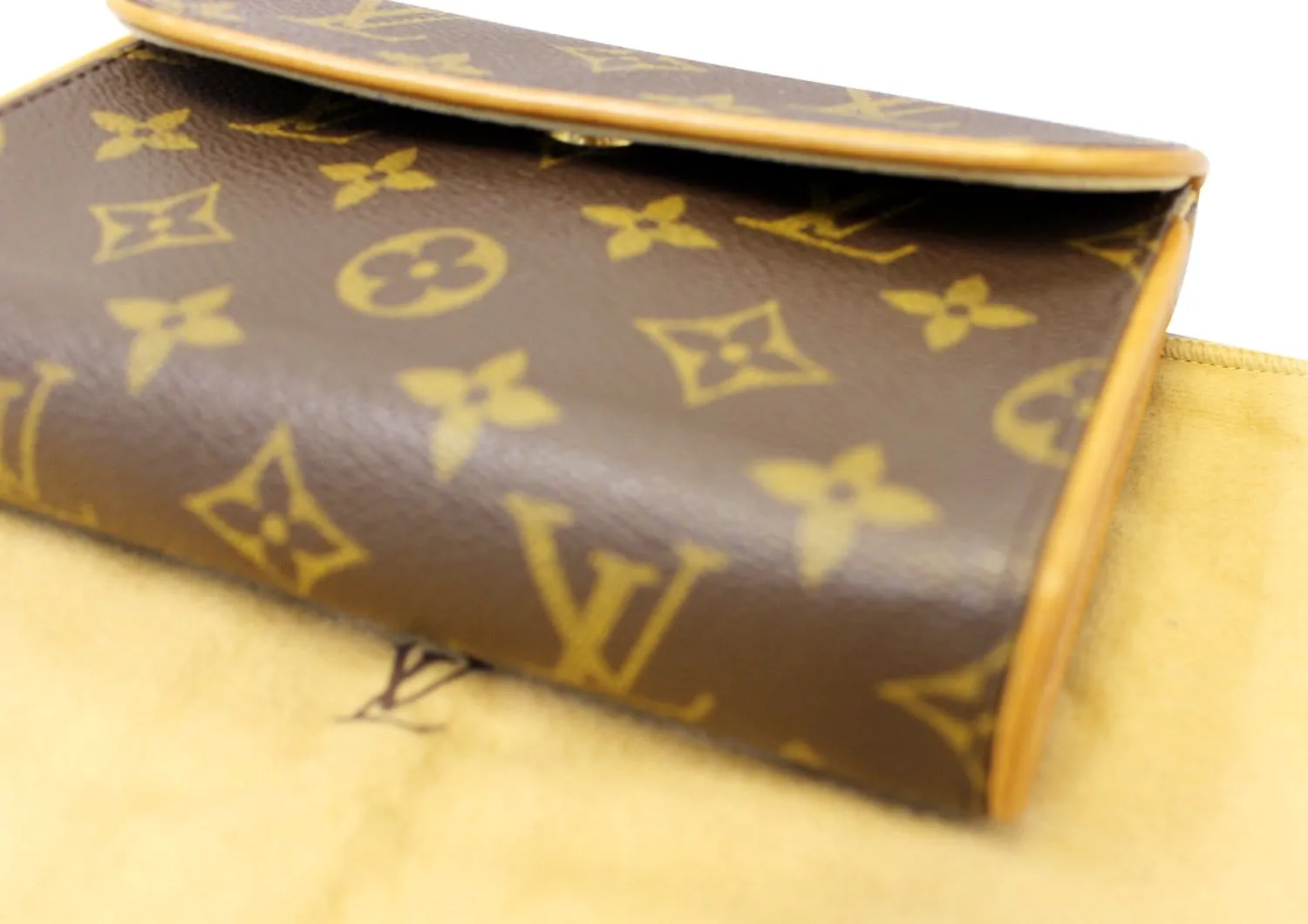 LOUIS VUITTON Monogram Canvas Pochette Florentine Bag