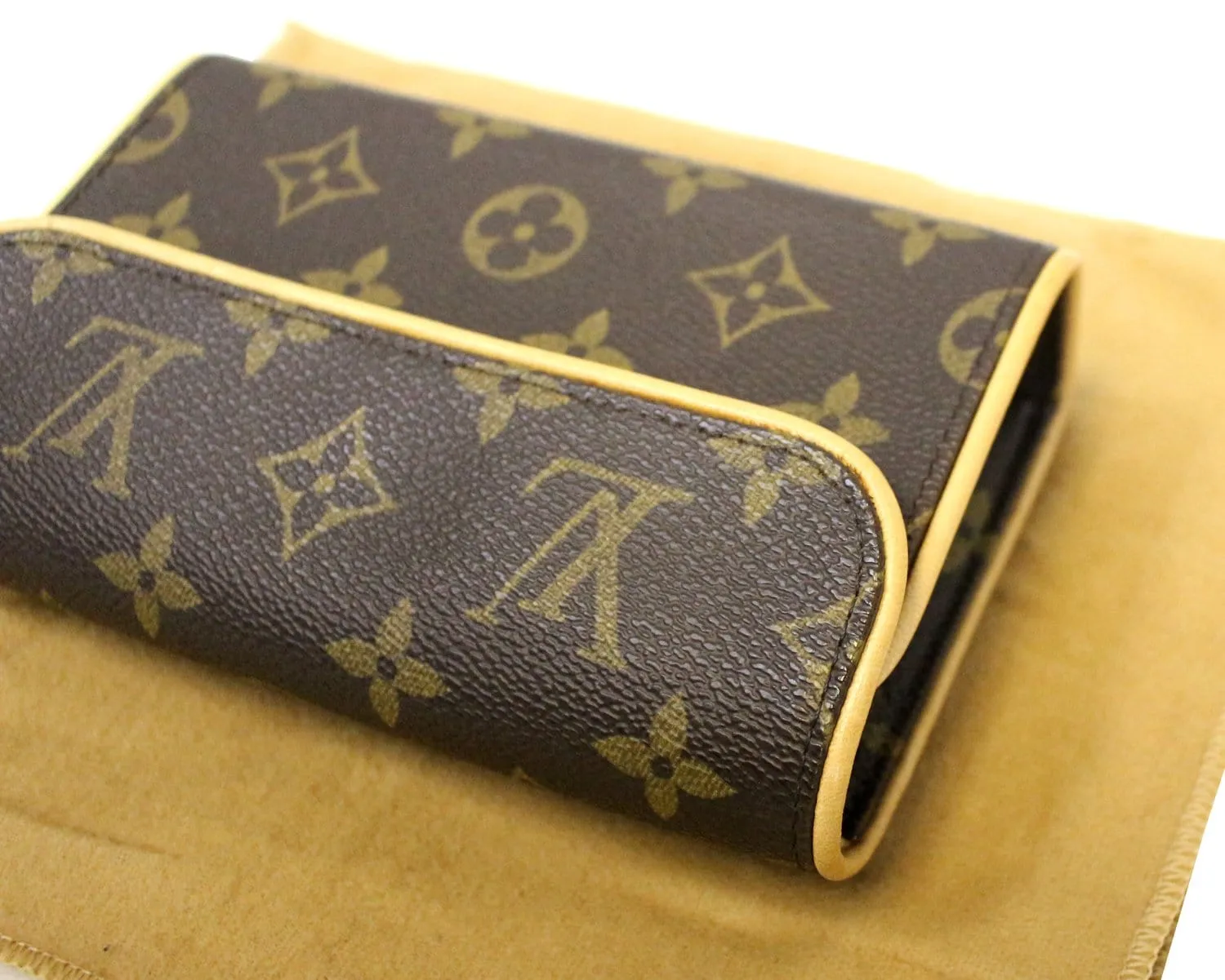 LOUIS VUITTON Monogram Canvas Pochette Florentine Bag