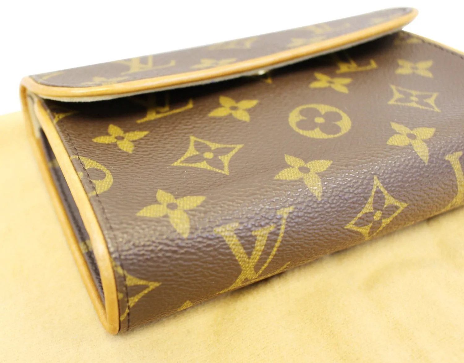 LOUIS VUITTON Monogram Canvas Pochette Florentine Bag