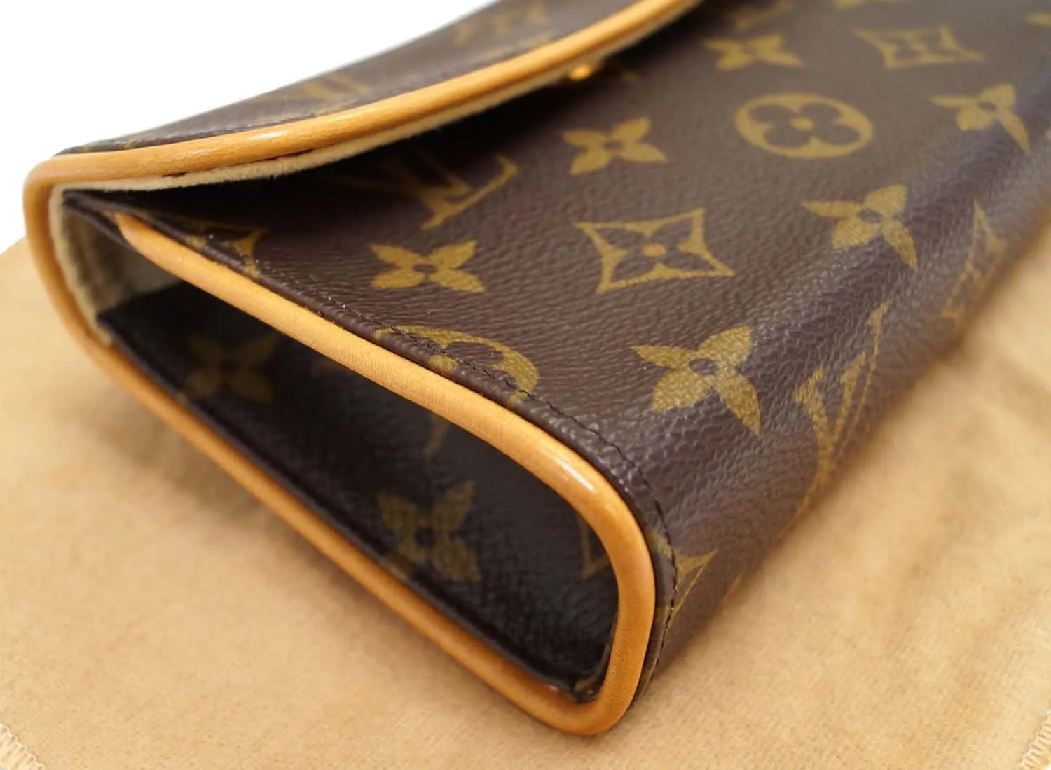 LOUIS VUITTON Monogram Canvas Pochette Florentine Bag